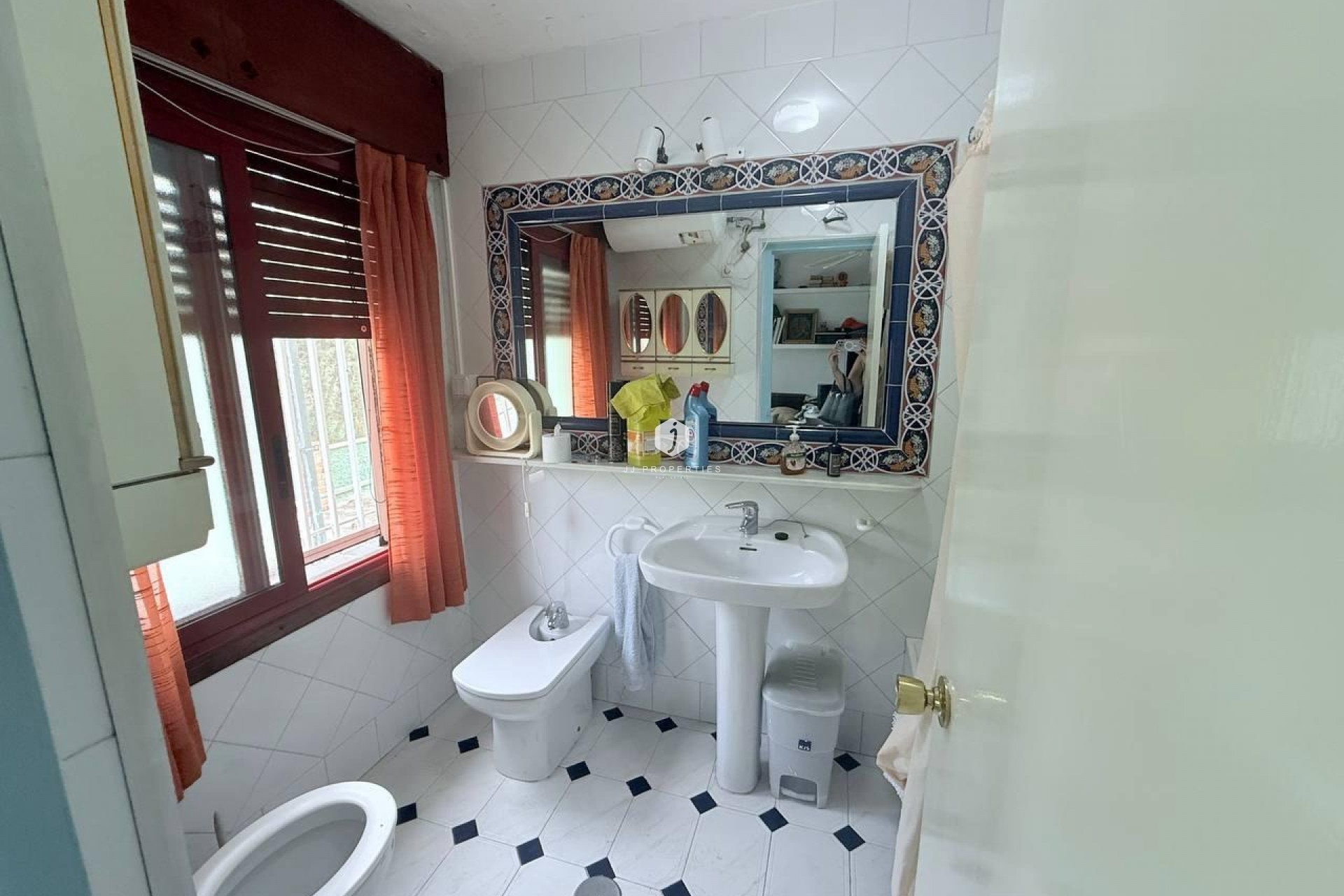 Tweedehands - Villa -
Orihuela Costa - Campoamor