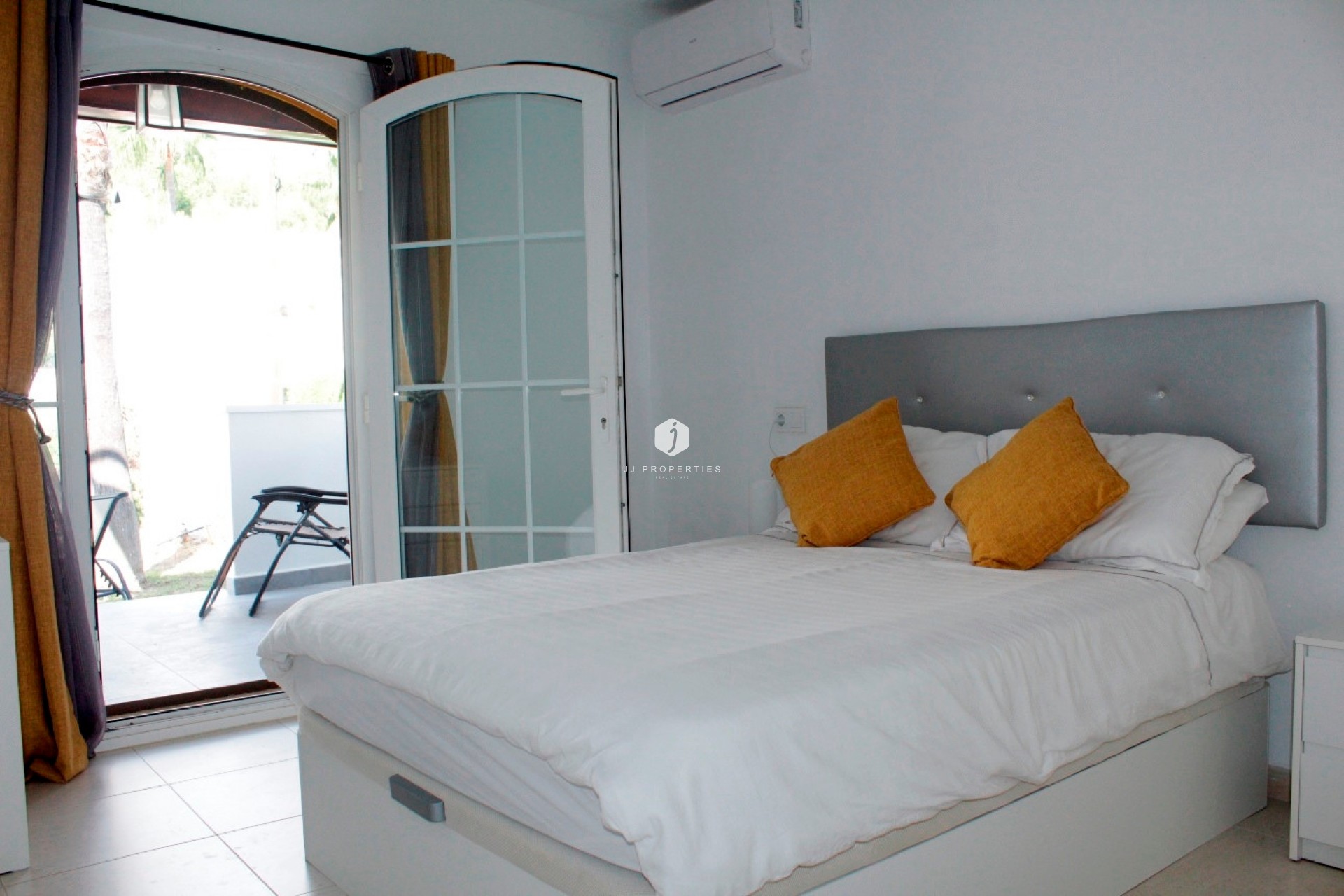 Tweedehands - Villa -
Orihuela Costa - Costa Blanca