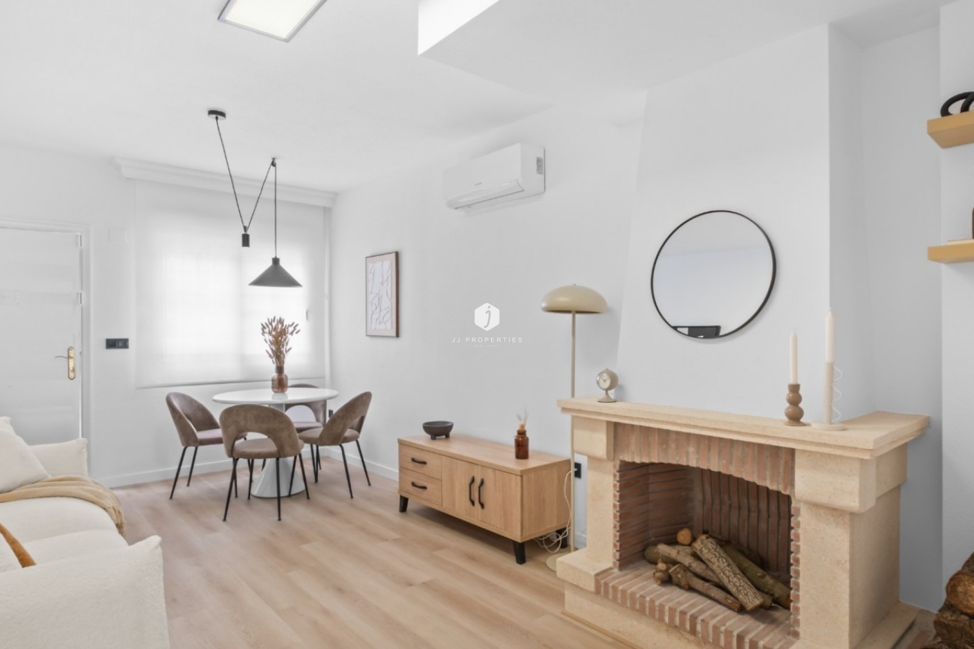 Tweedehands - Villa -
Orihuela Costa - Costa Blanca