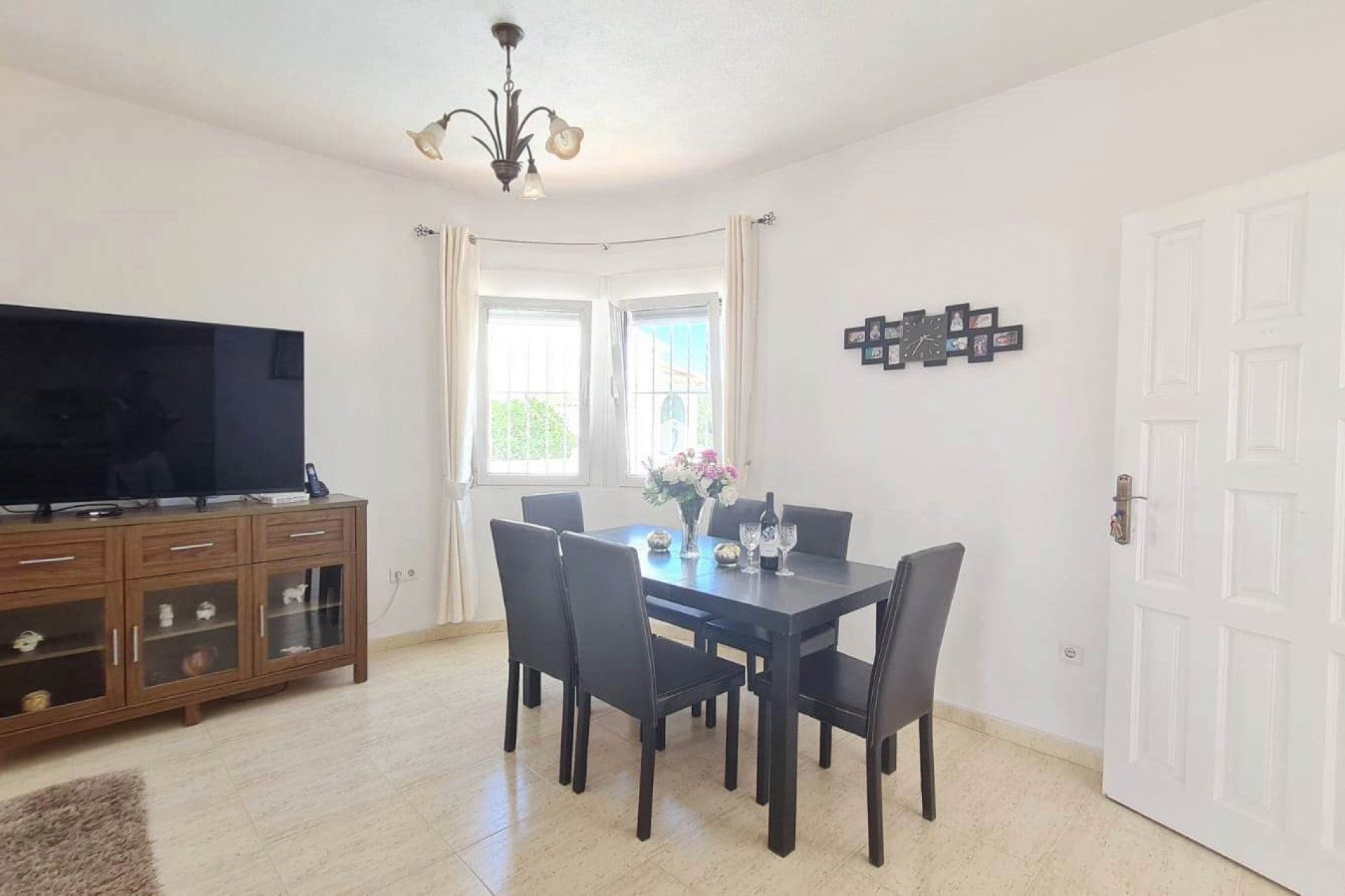 Tweedehands - Villa -
Orihuela Costa - Costa Blanca