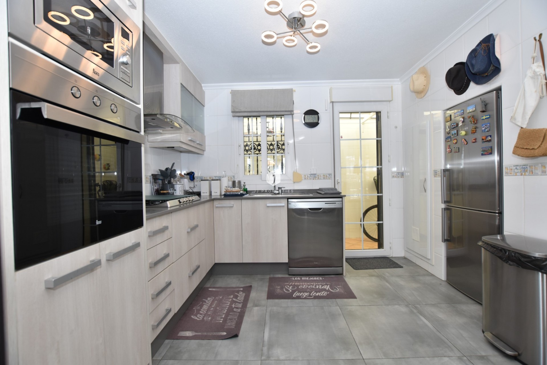 Tweedehands - Villa -
Orihuela Costa - Costa Blanca