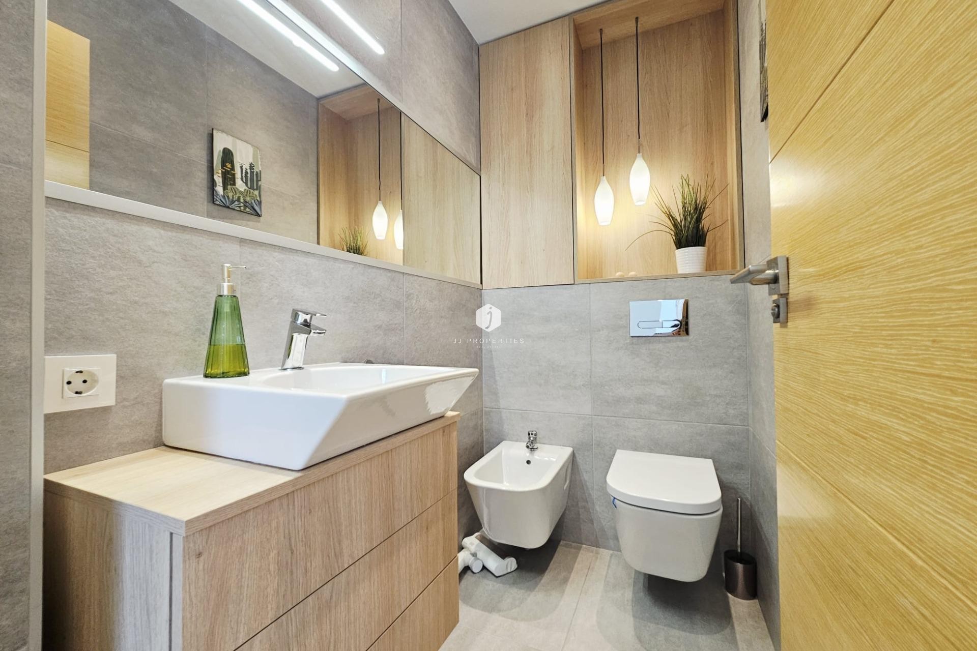 Tweedehands - Villa -
Orihuela Costa - La Regia