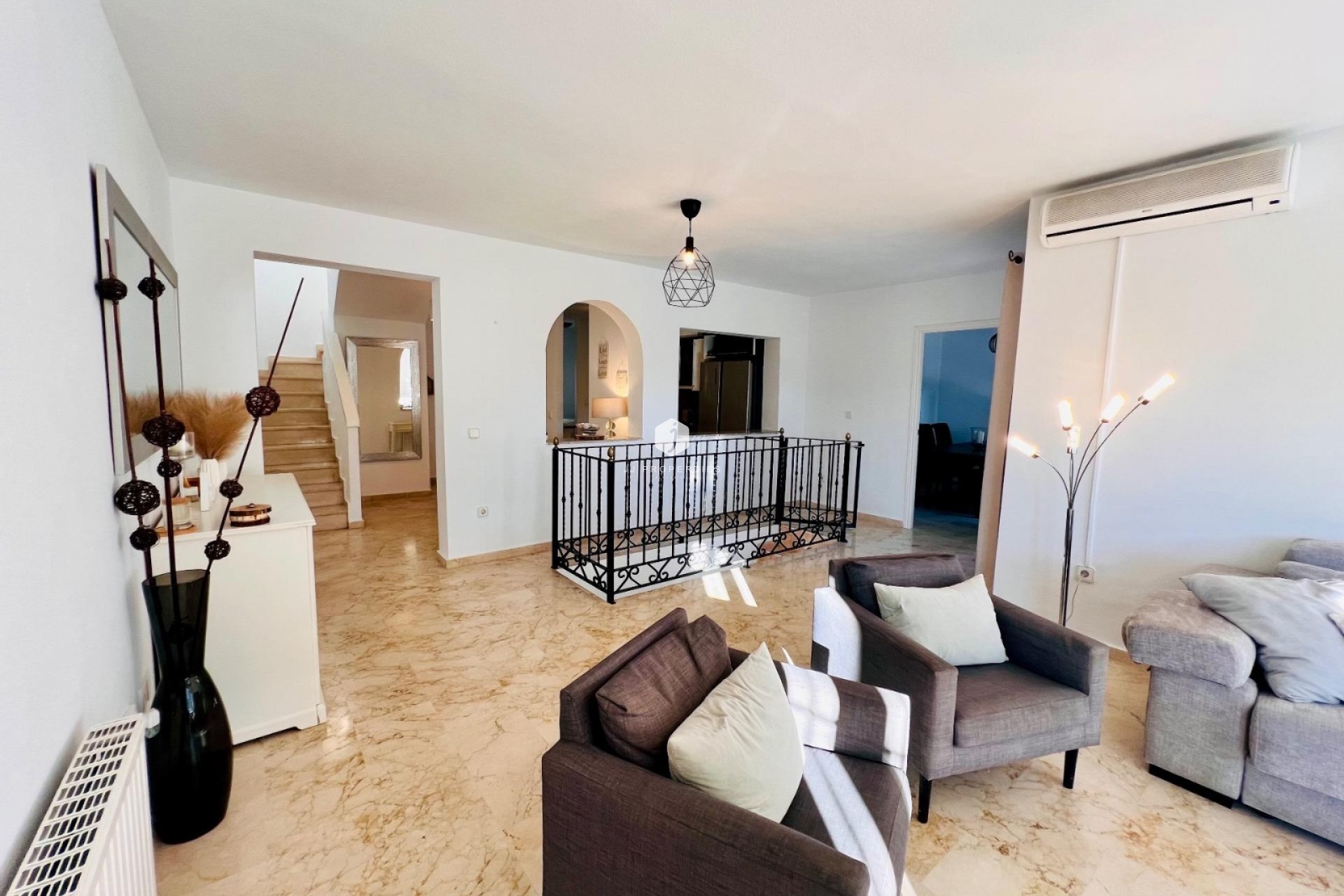 Tweedehands - Villa -
Orihuela Costa - Lomas De Campoamor-las Ramblas