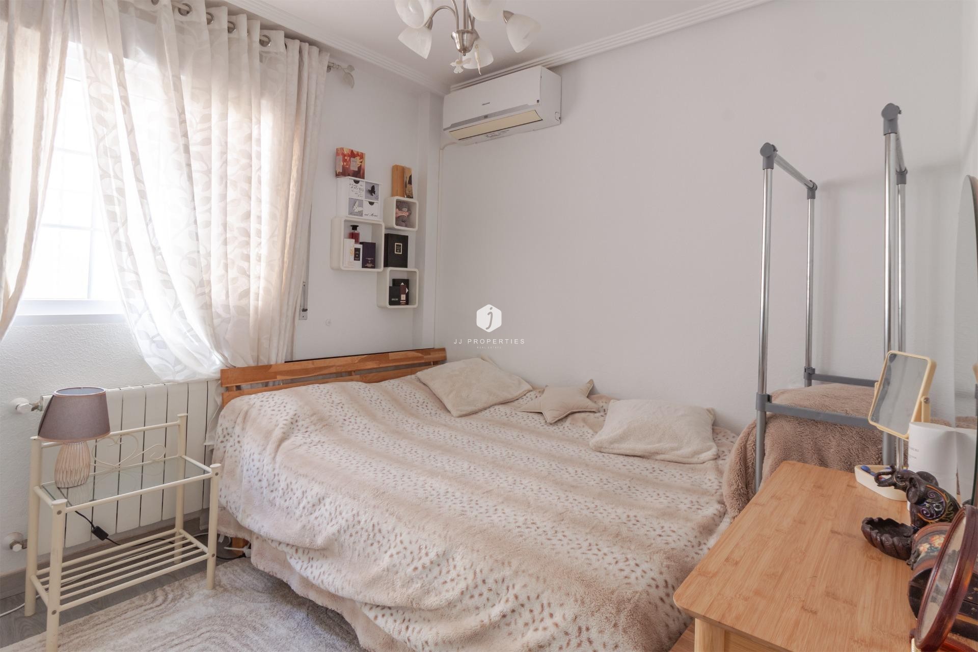 Tweedehands - Villa -
Orihuela Costa - Los Almendros-la Florida