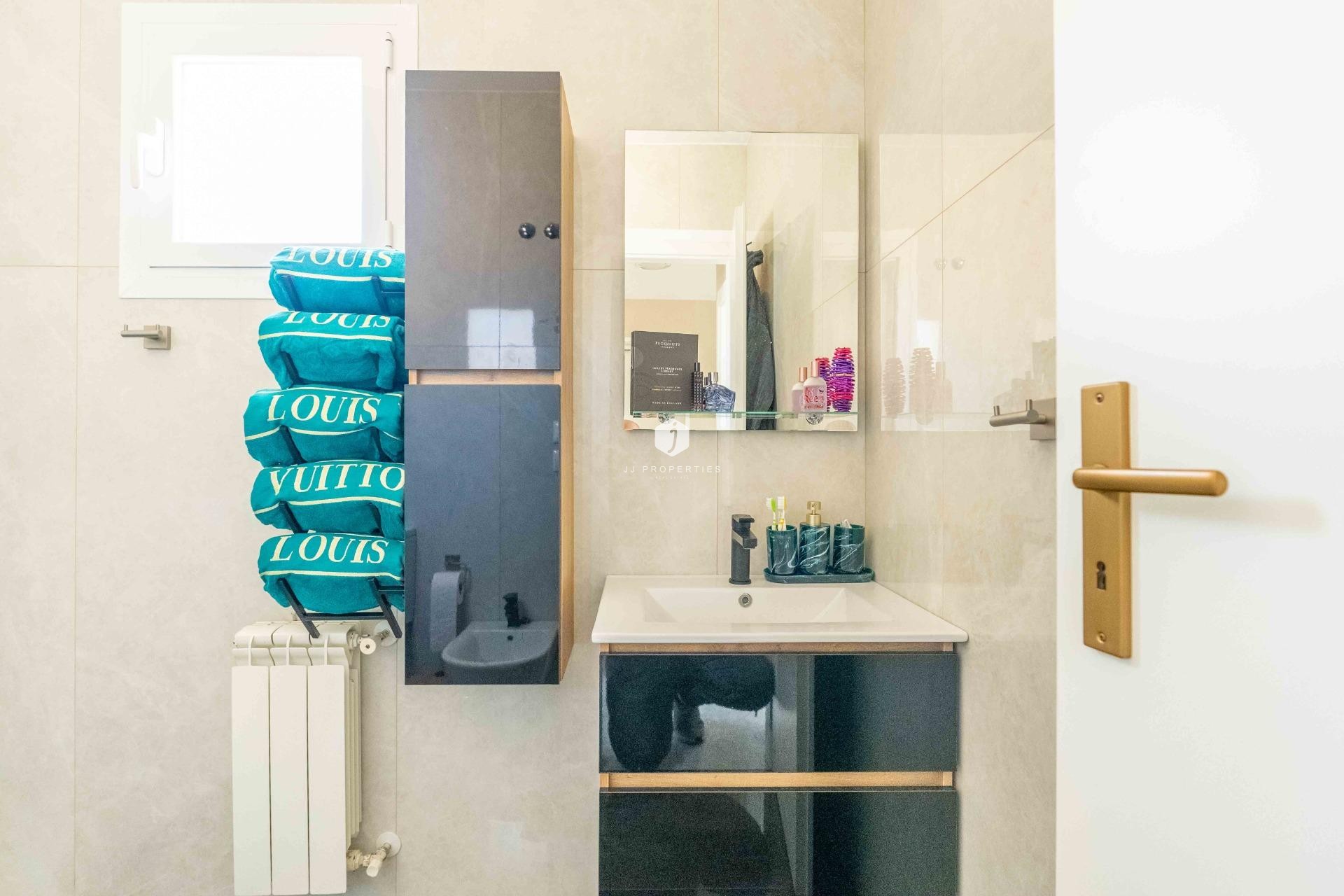 Tweedehands - Villa -
Orihuela Costa - Punta Prima