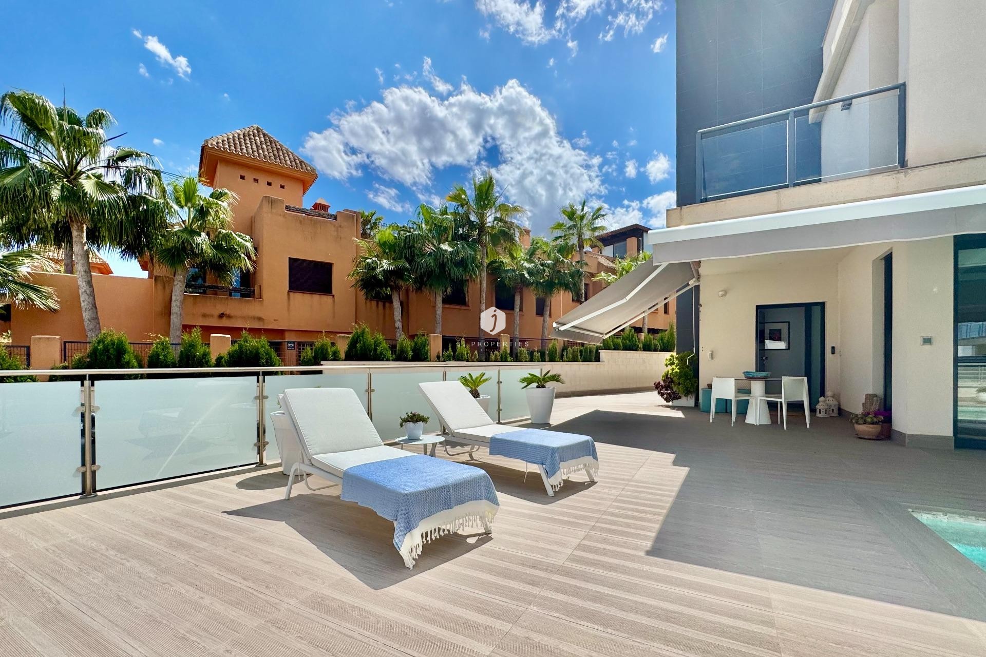Tweedehands - Villa -
San Miguel de Salinas - Bellavista