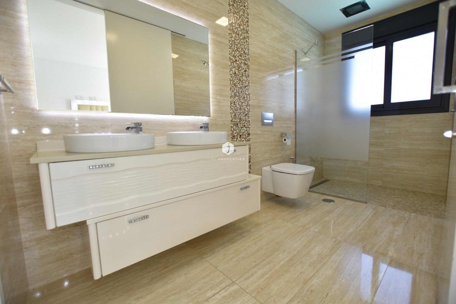 Tweedehands - Villa -
San Miguel de Salinas - Inland