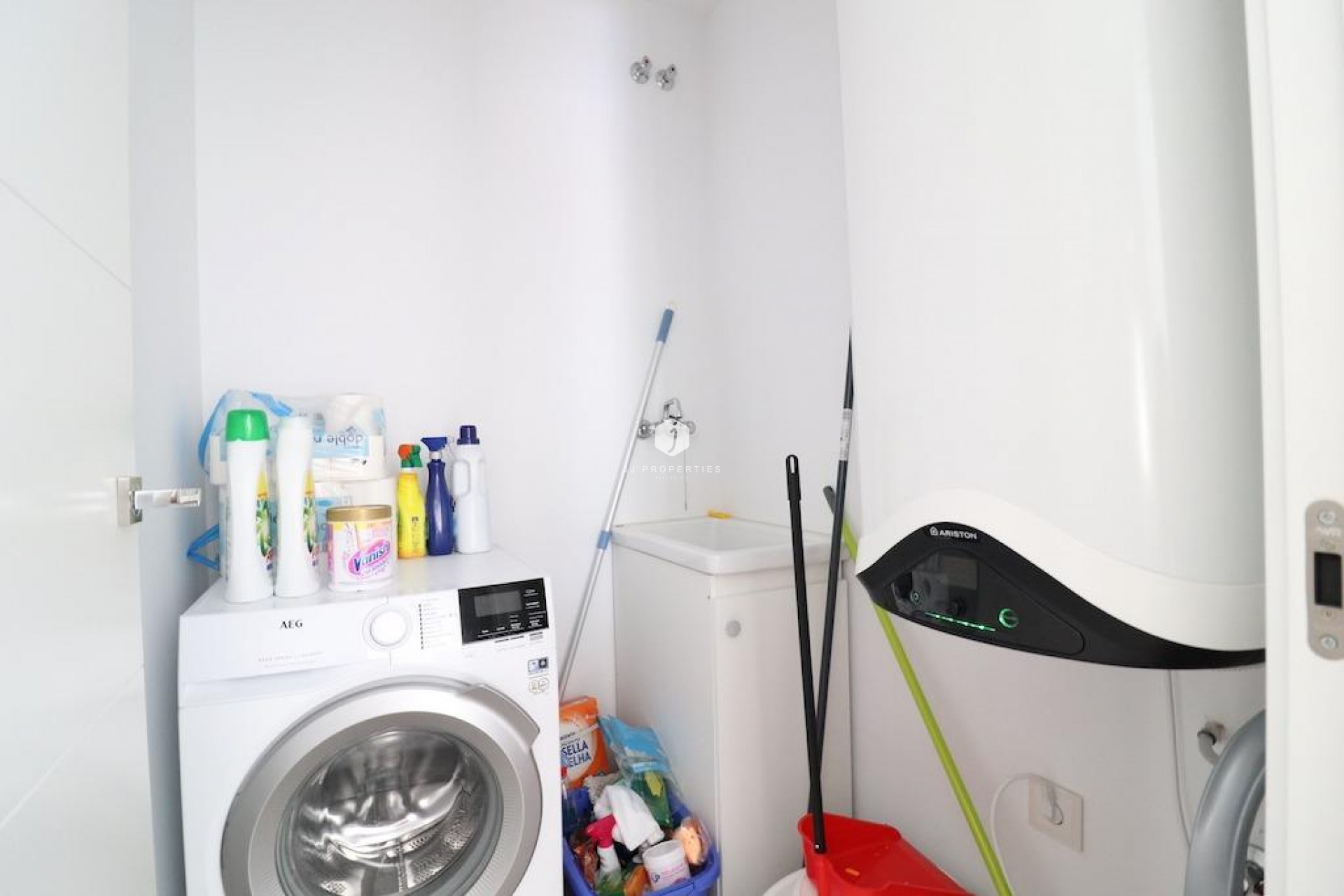 Tweedehands - Villa -
San Miguel de Salinas - Inland