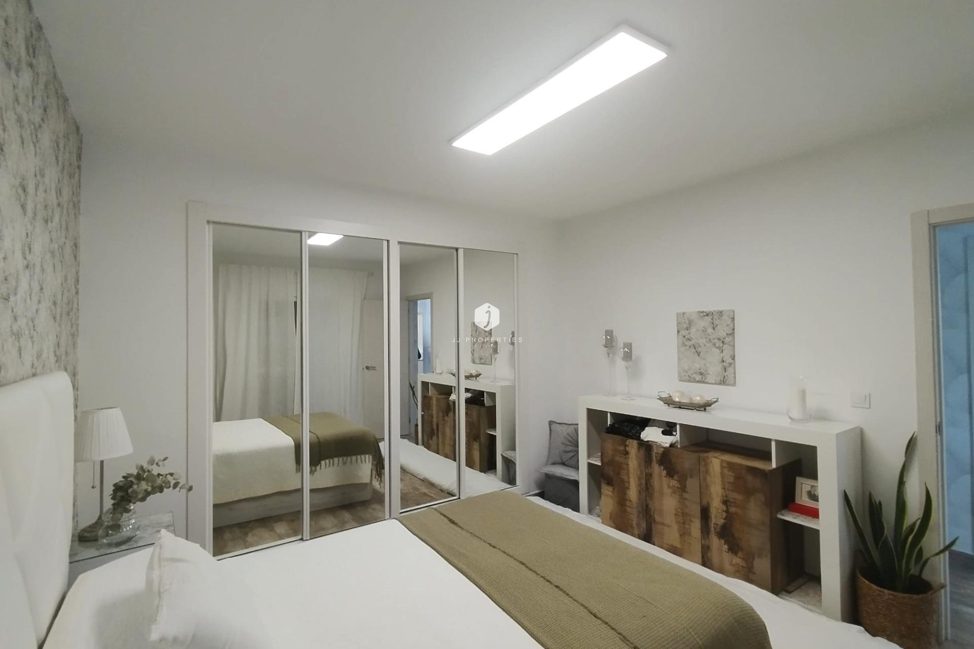 Tweedehands - Villa -
San Miguel de Salinas - Inland
