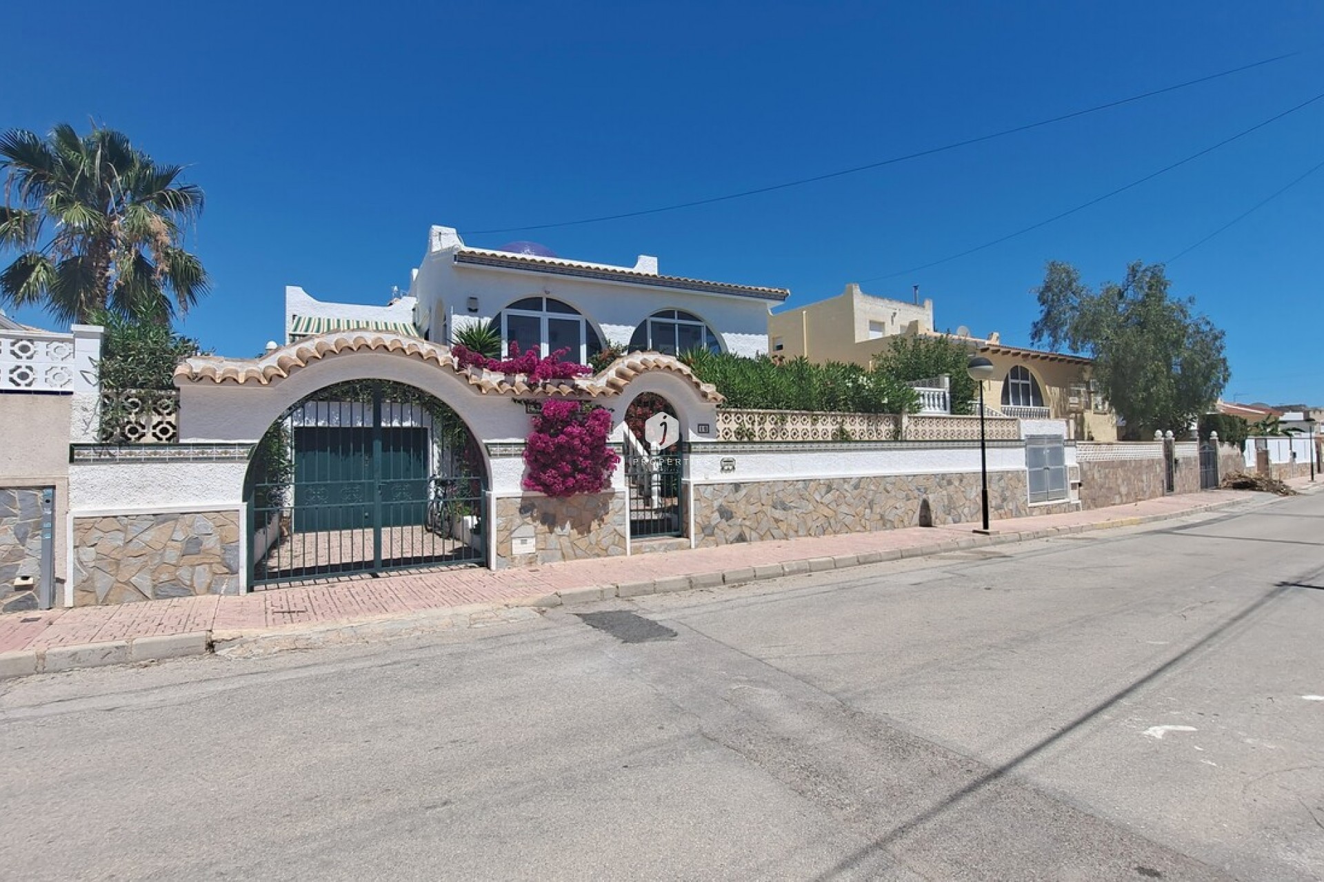 Tweedehands - Villa -
San Miguel de Salinas - Inland