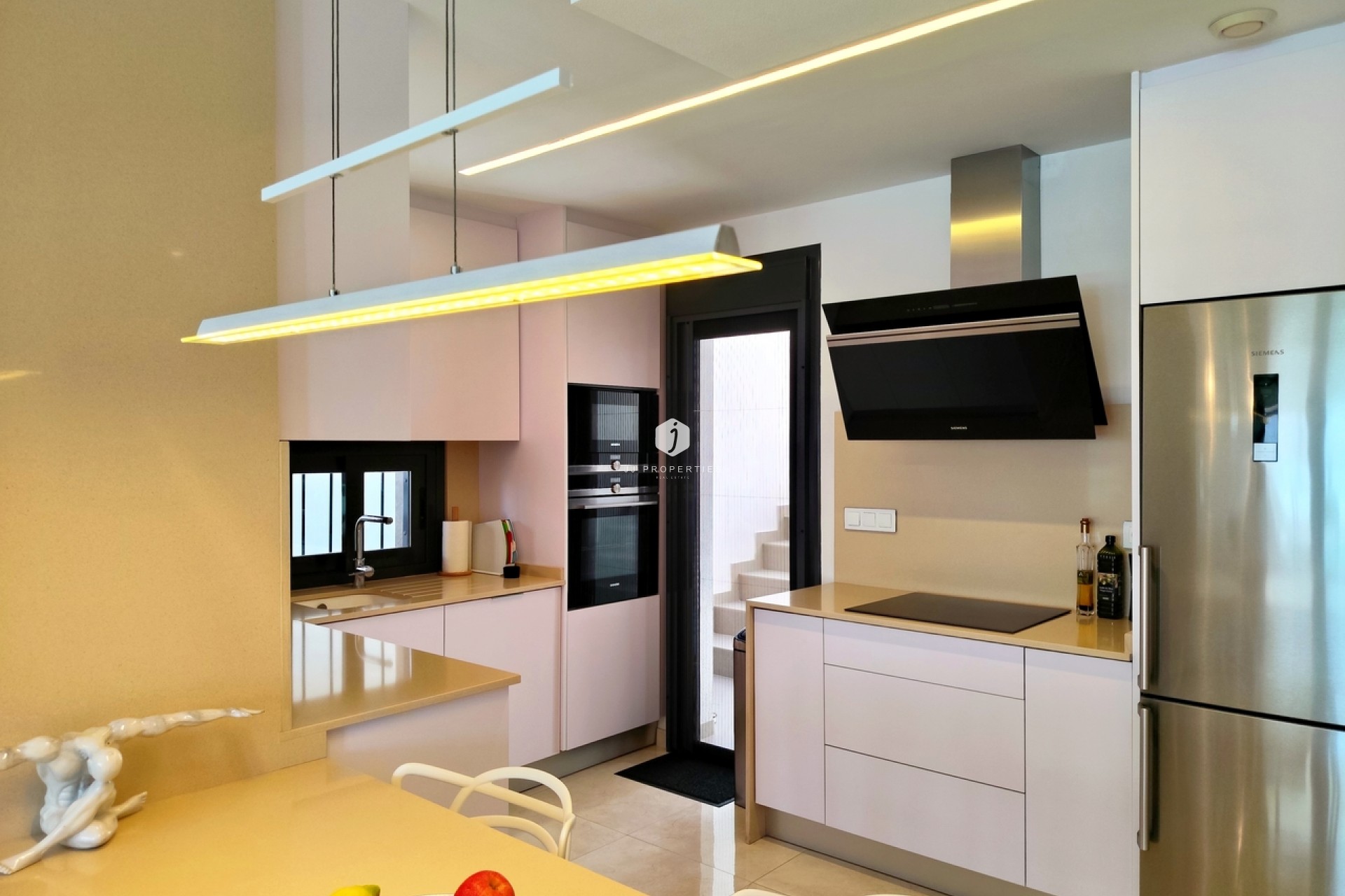 Tweedehands - Villa -
San Miguel de Salinas - Inland