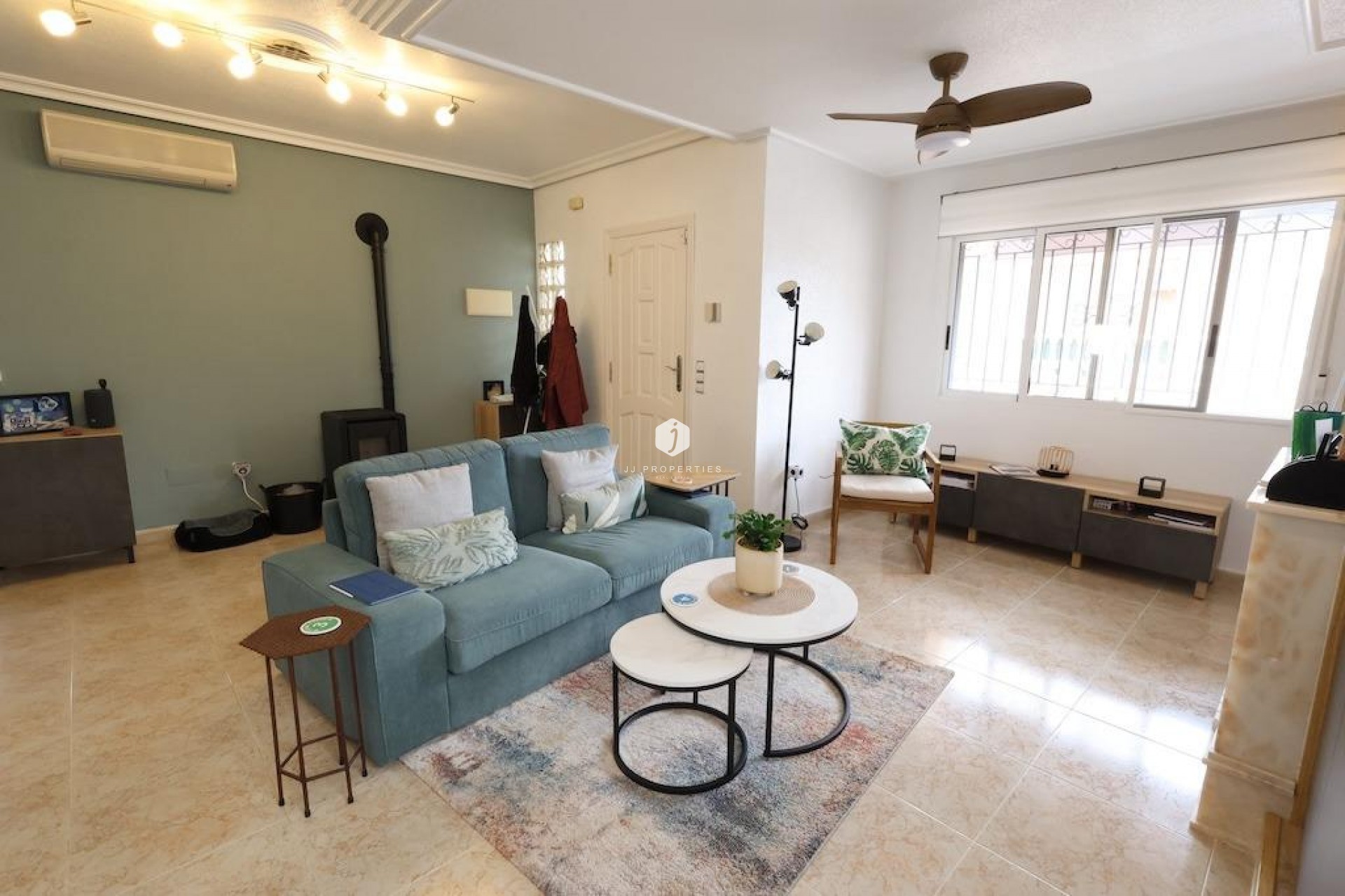 Tweedehands - Villa -
San Miguel de Salinas - Inland