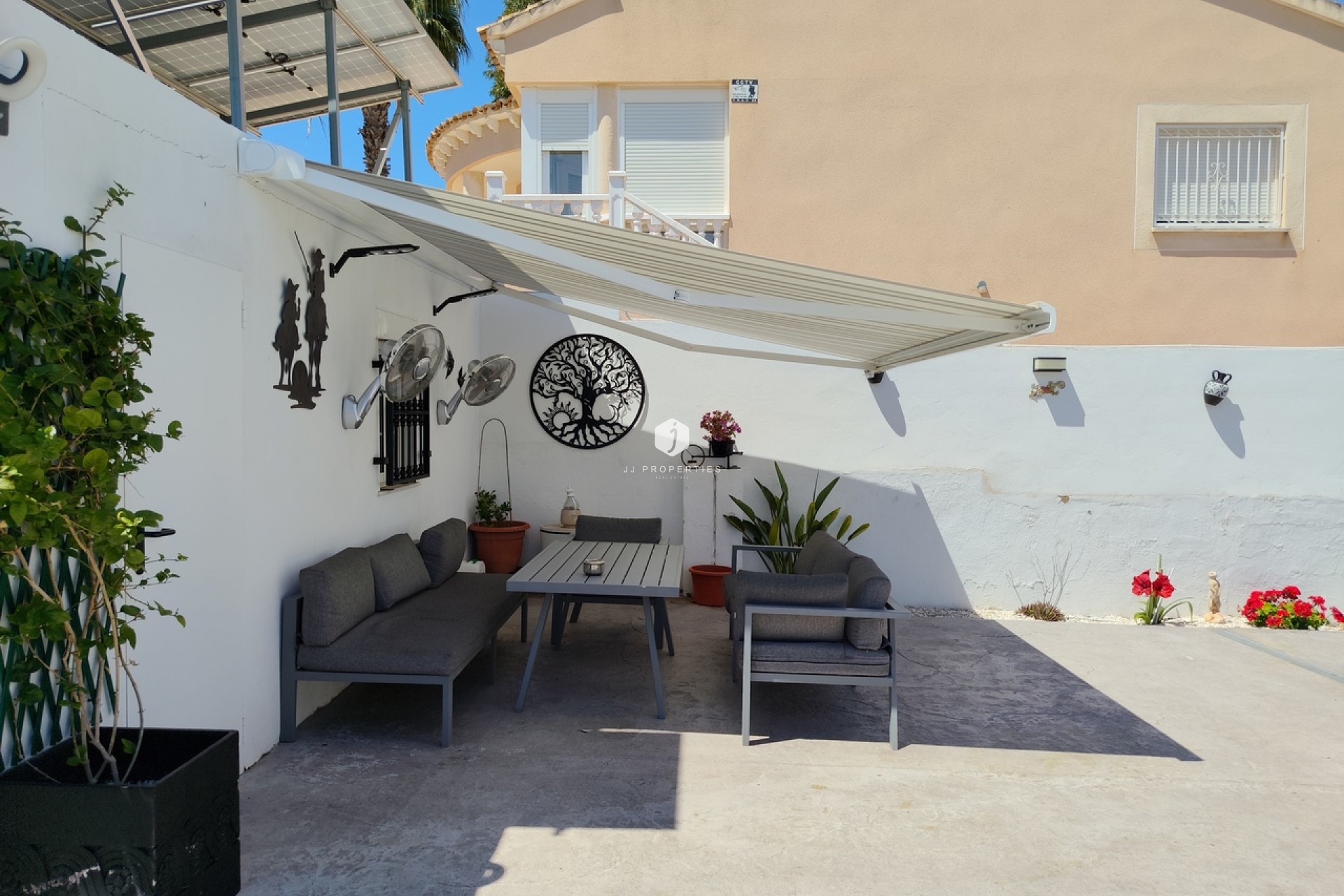 Tweedehands - Villa -
San Miguel / Vistabella Golf - Inland