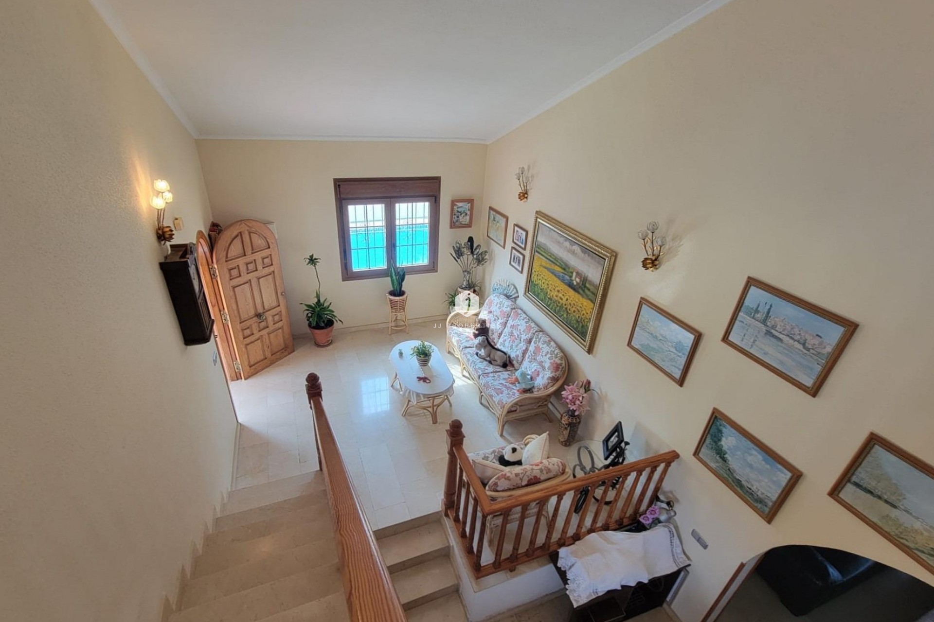 Tweedehands - Villa -
Torrevieja - aguas nuevas