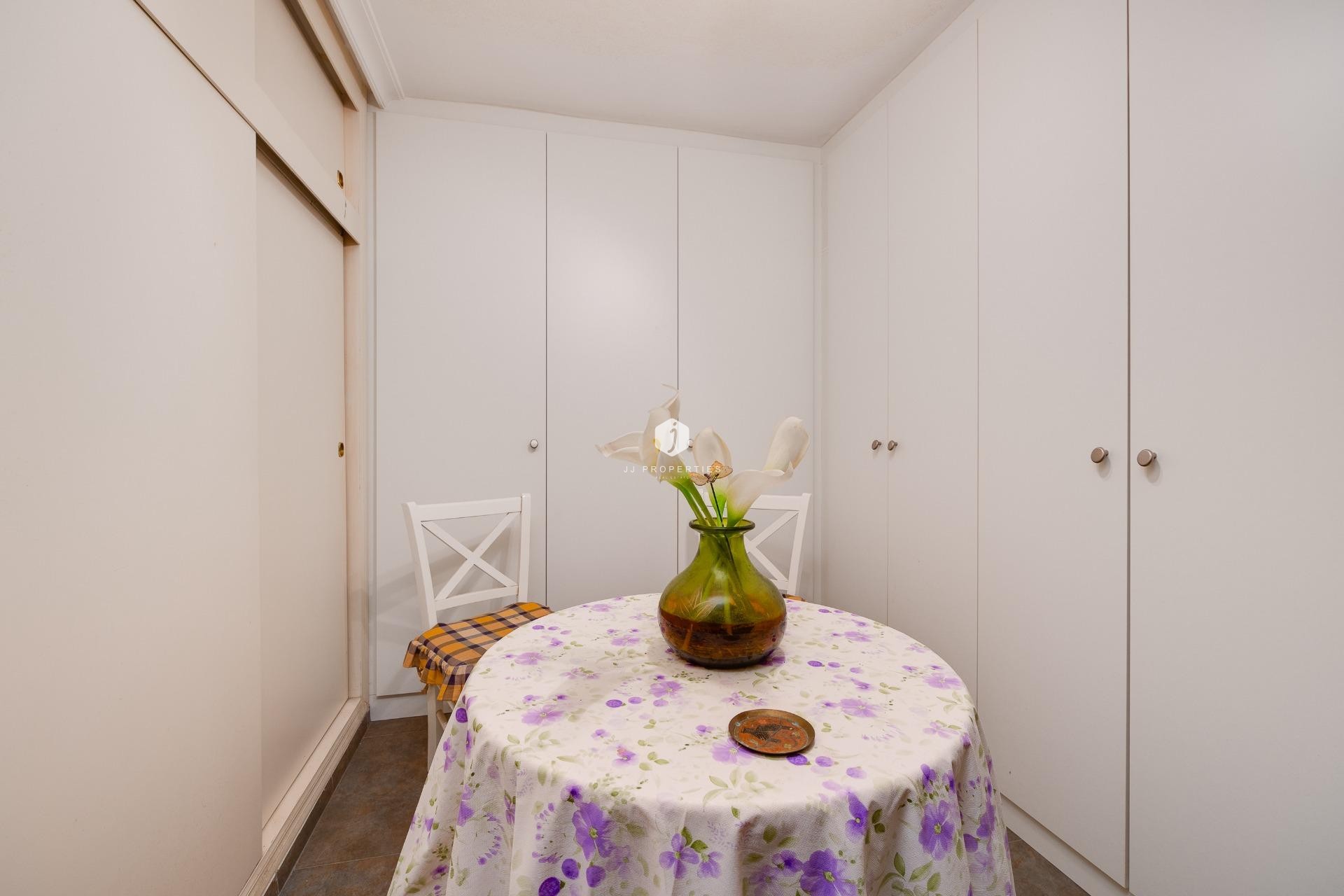 Tweedehands - Villa -
Torrevieja - aguas nuevas