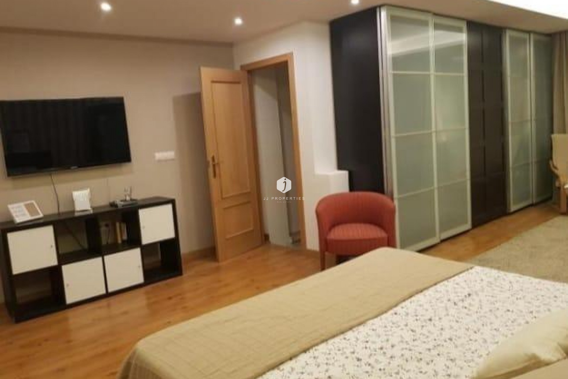 Tweedehands - Villa -
Torrevieja - aguas nuevas