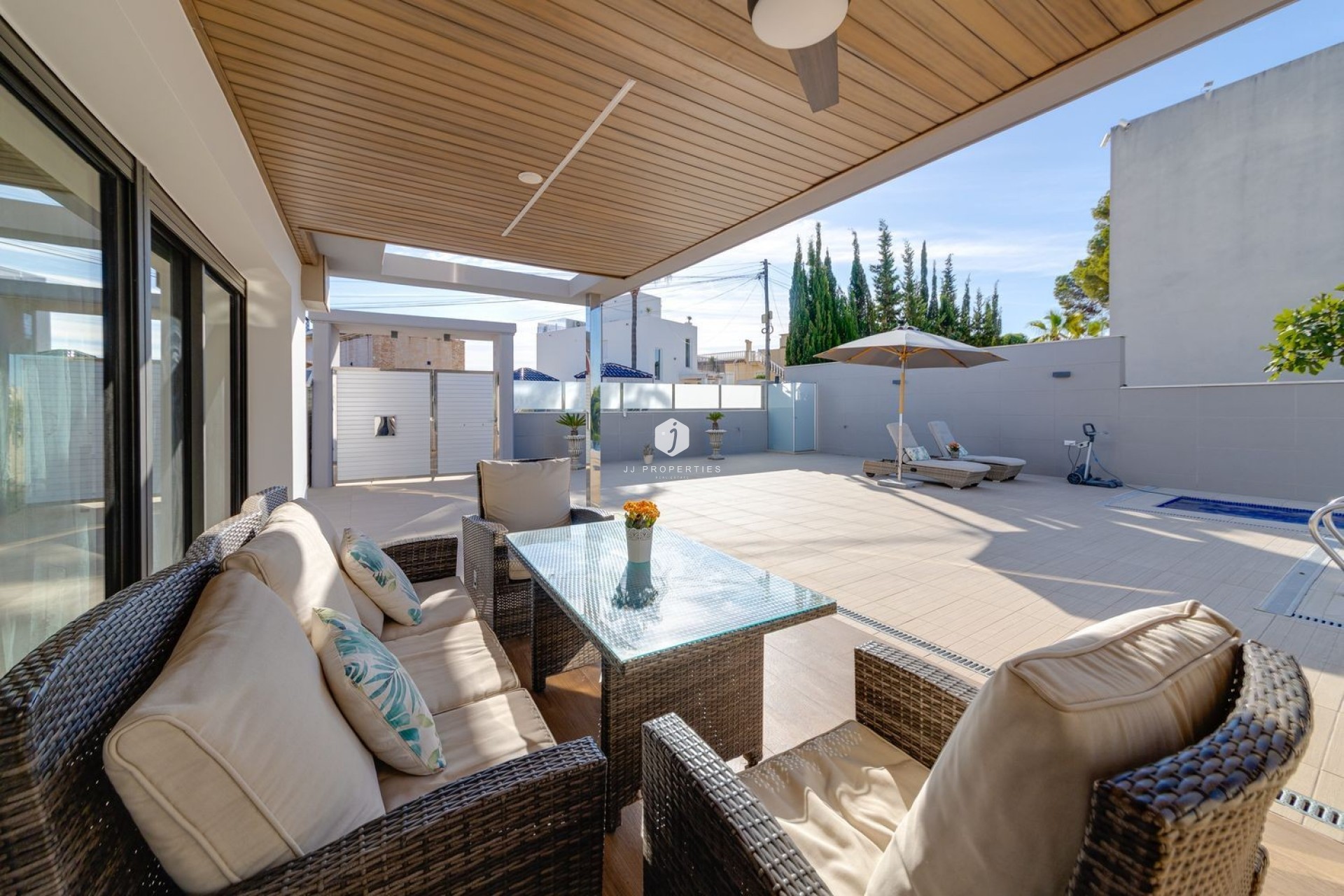 Tweedehands - Villa -
Torrevieja - Costa Blanca