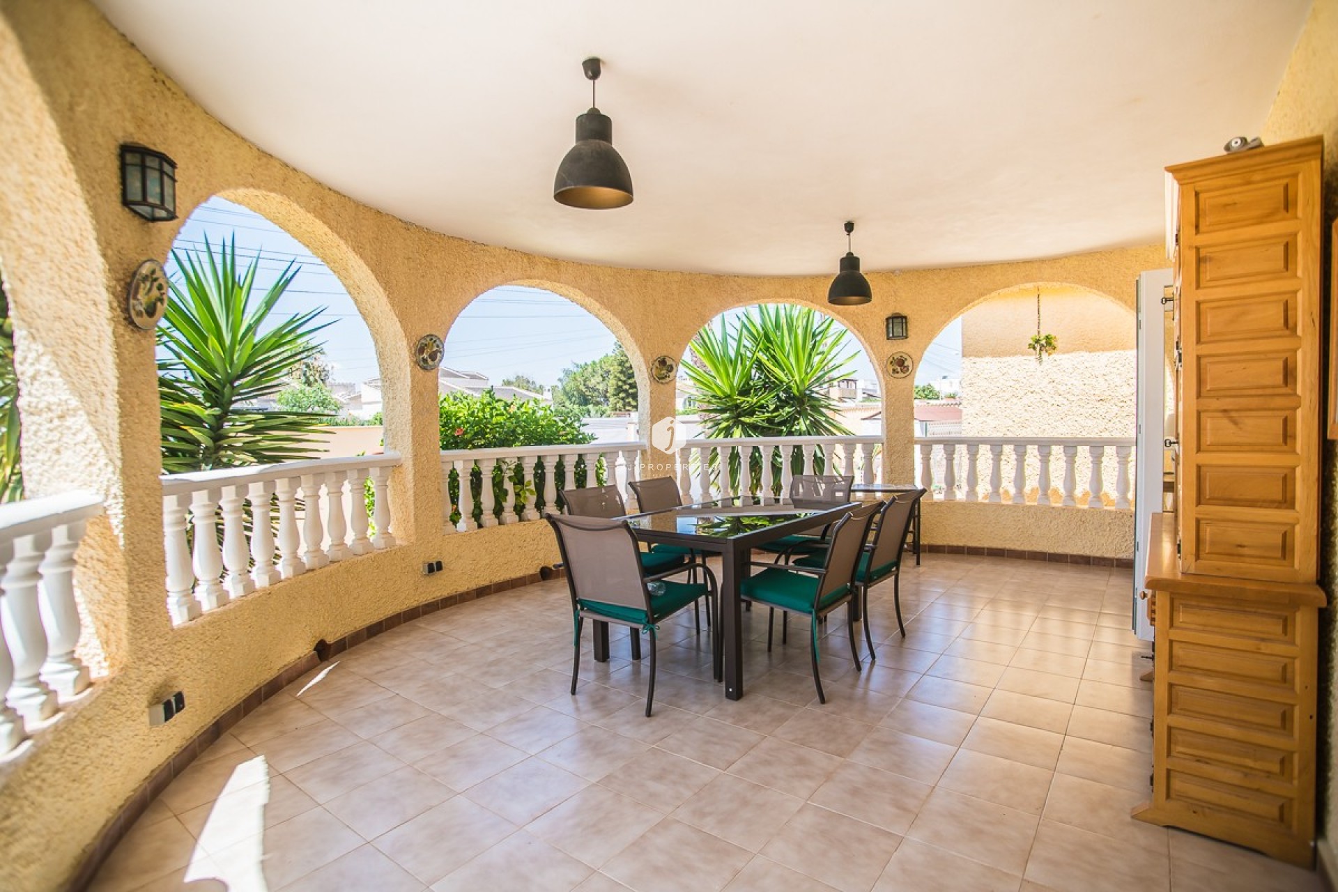 Tweedehands - Villa -
Torrevieja - Costa Blanca