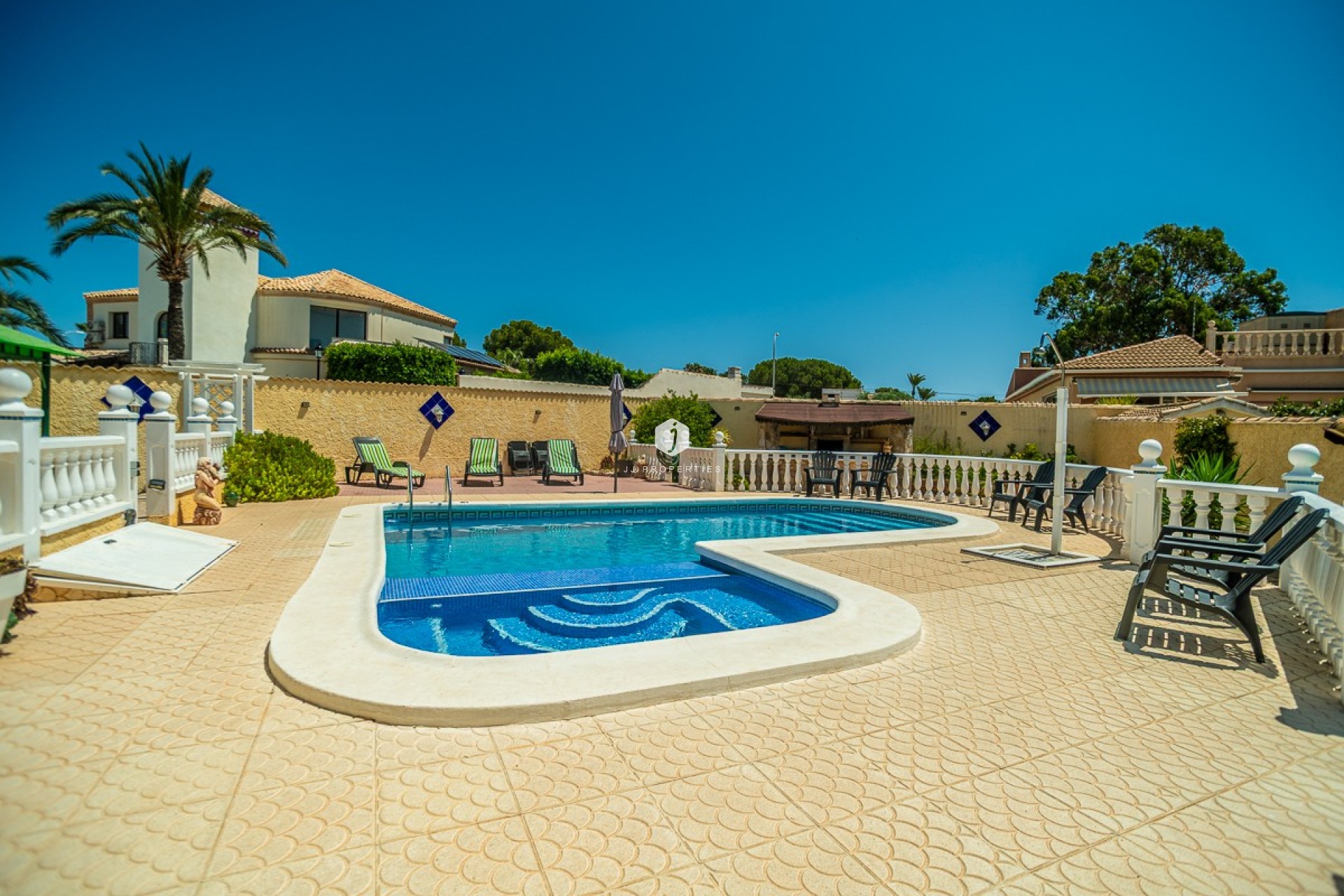 Tweedehands - Villa -
Torrevieja - Costa Blanca