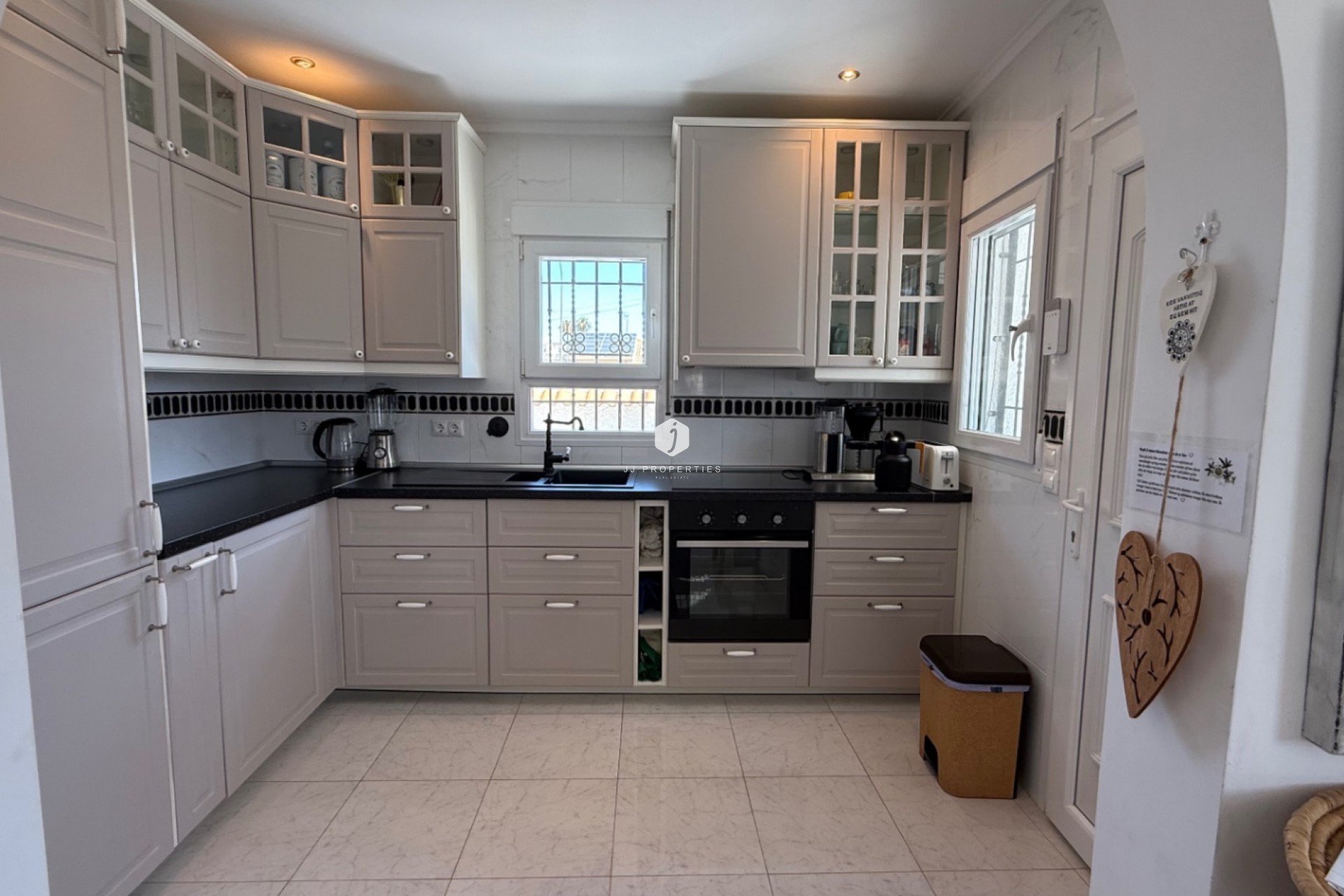 Tweedehands - Villa -
Torrevieja - Costa Blanca