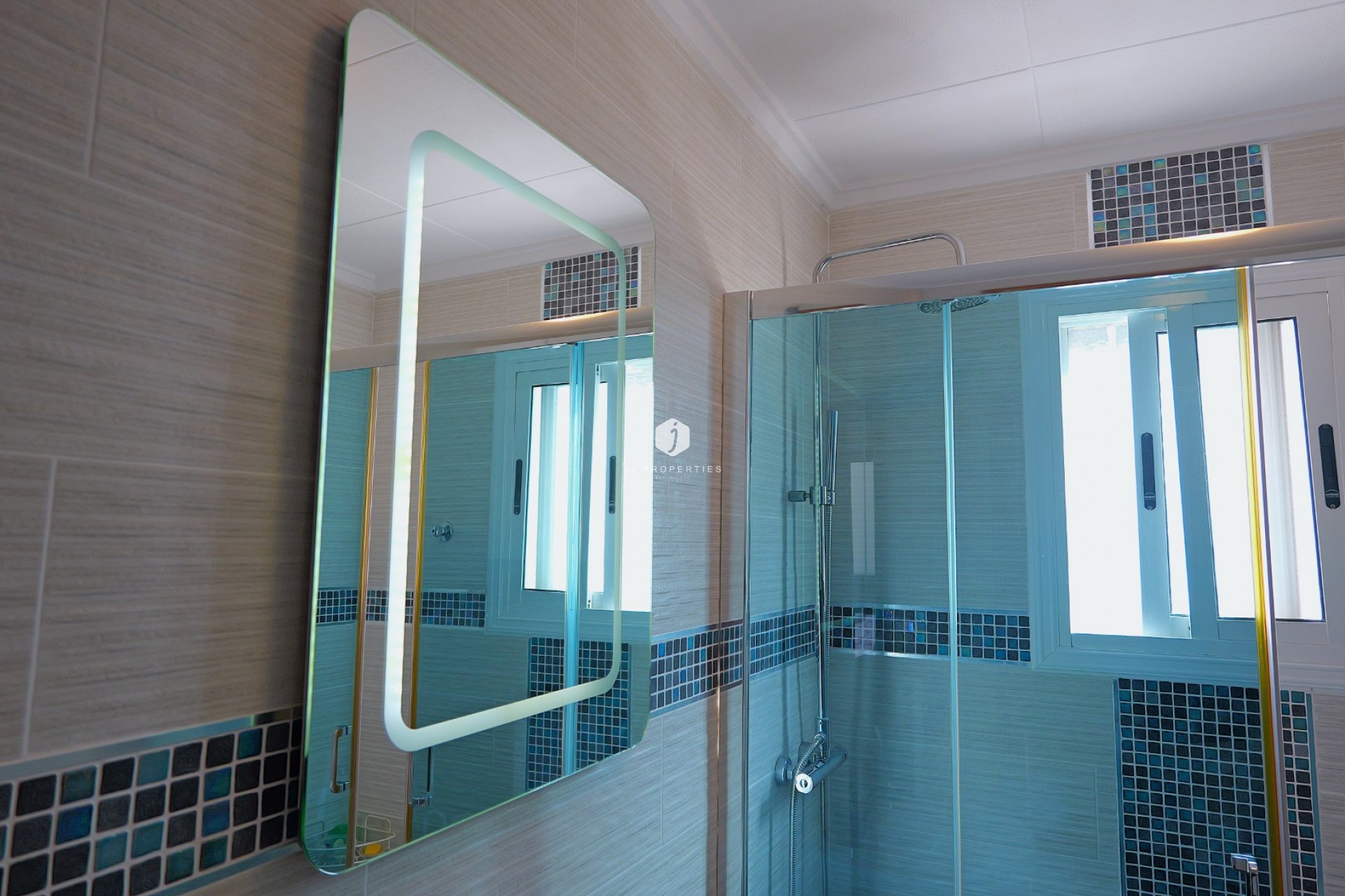 Tweedehands - Villa -
Torrevieja - Costa Blanca