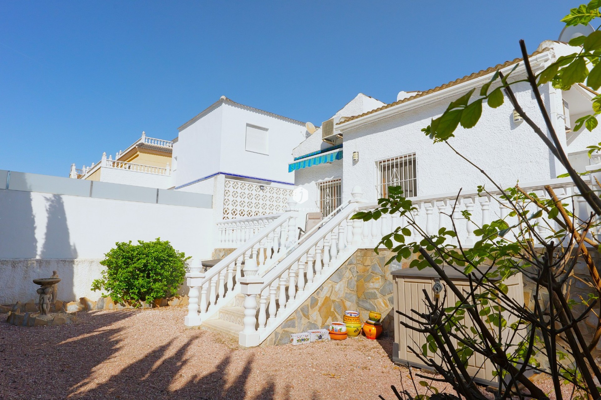 Tweedehands - Villa -
Torrevieja - Costa Blanca