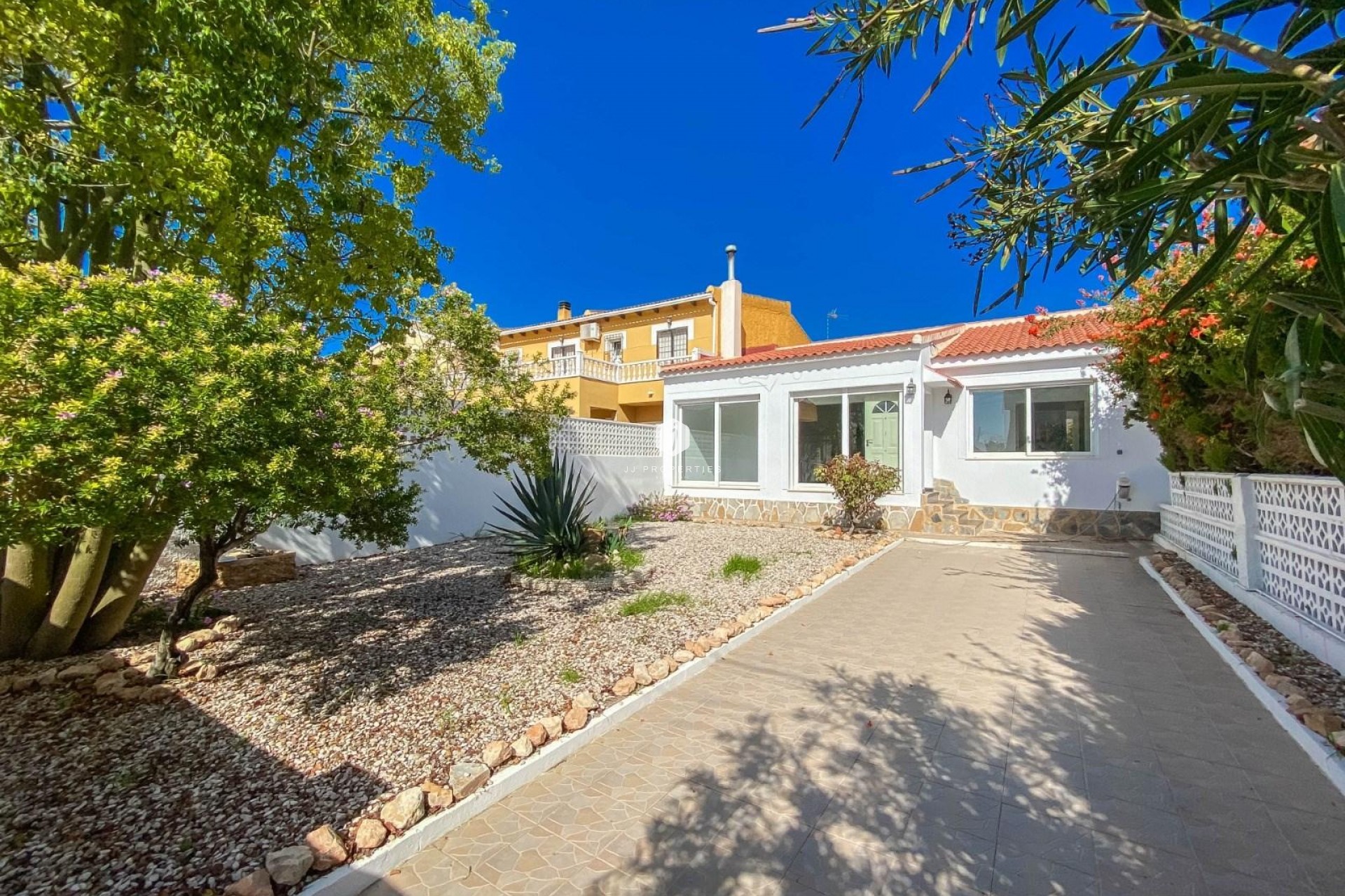 Tweedehands - Villa -
Torrevieja - Costa Blanca
