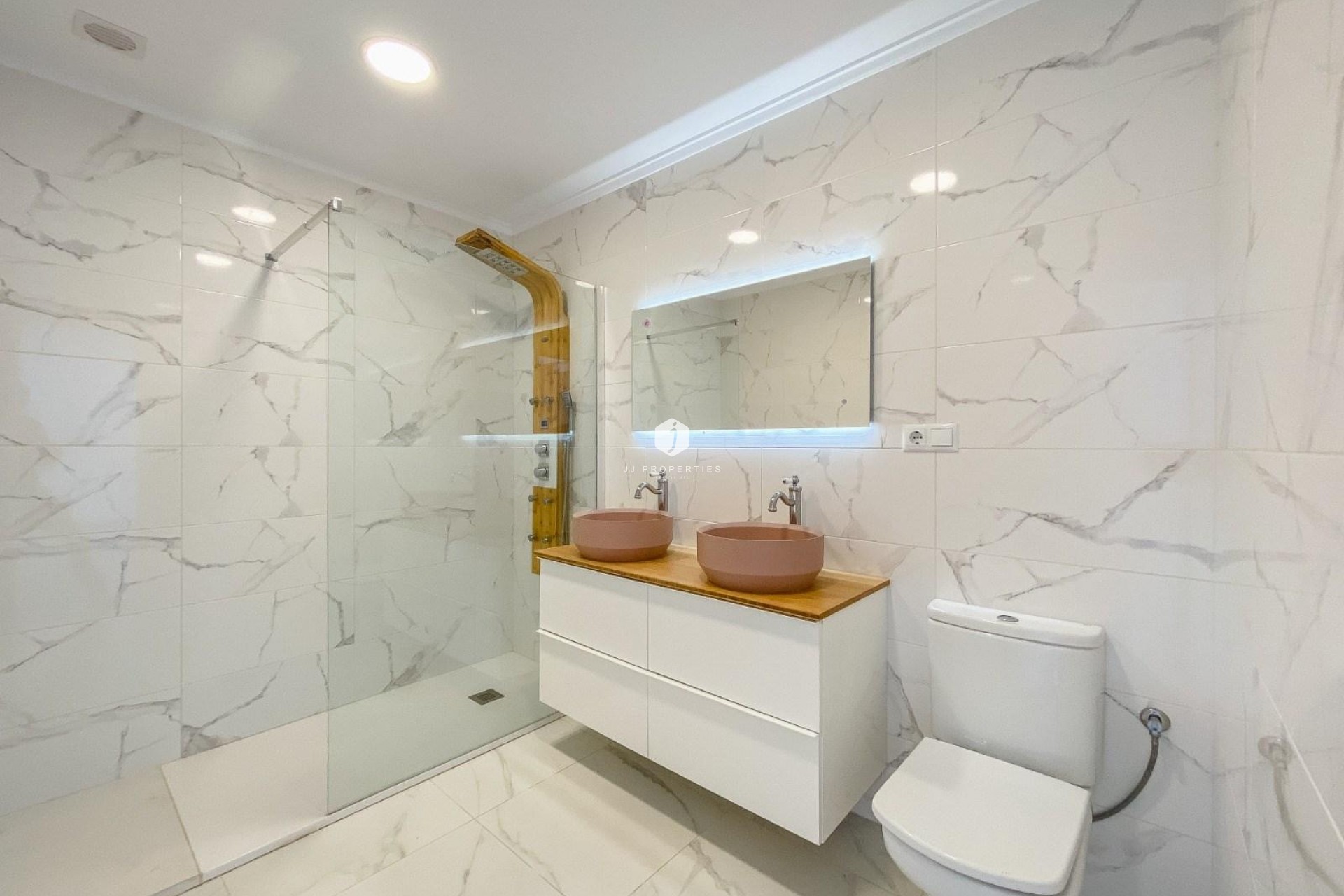 Tweedehands - Villa -
Torrevieja - Costa Blanca