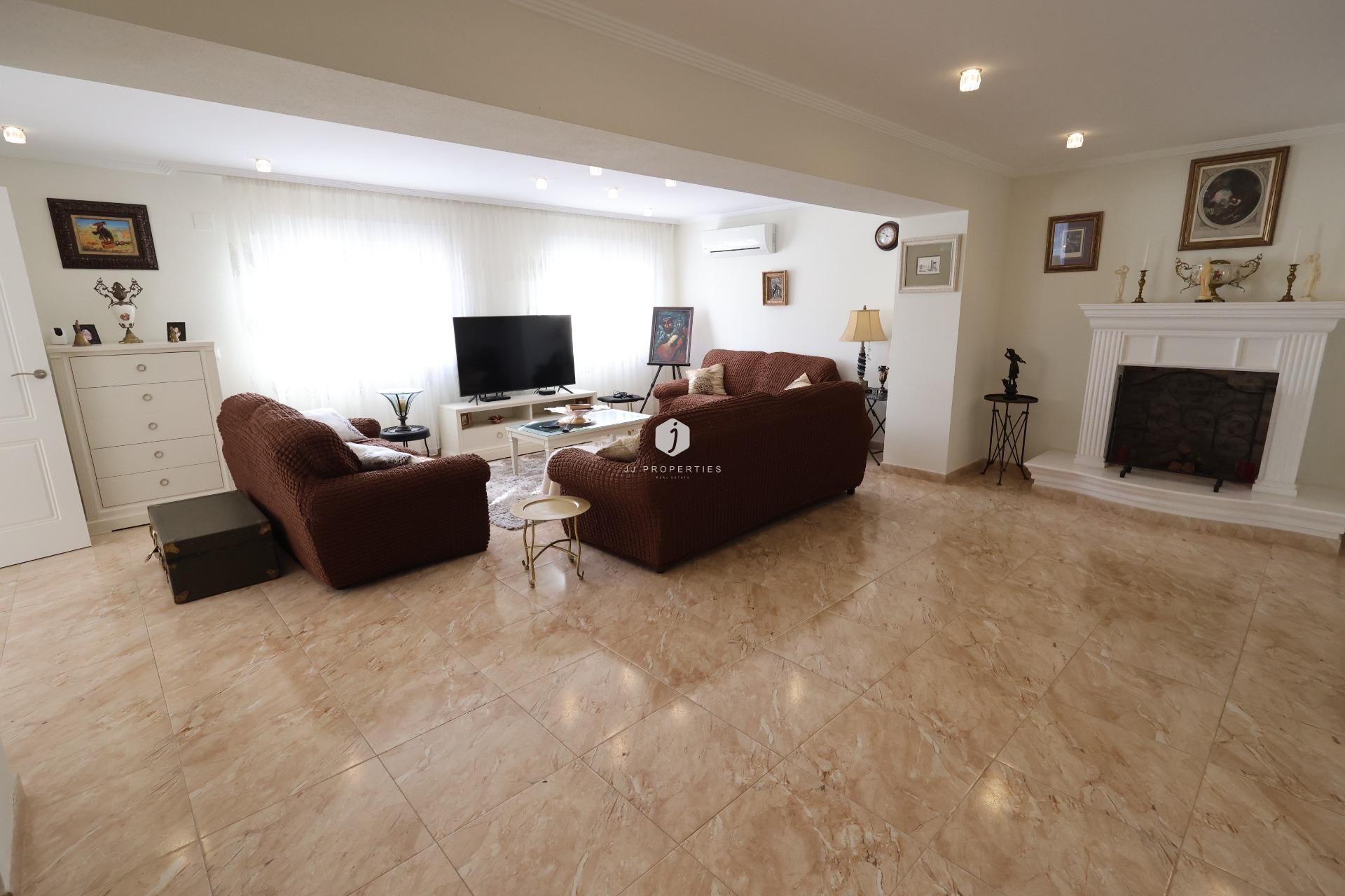Tweedehands - Villa -
Torrevieja - Costa Blanca