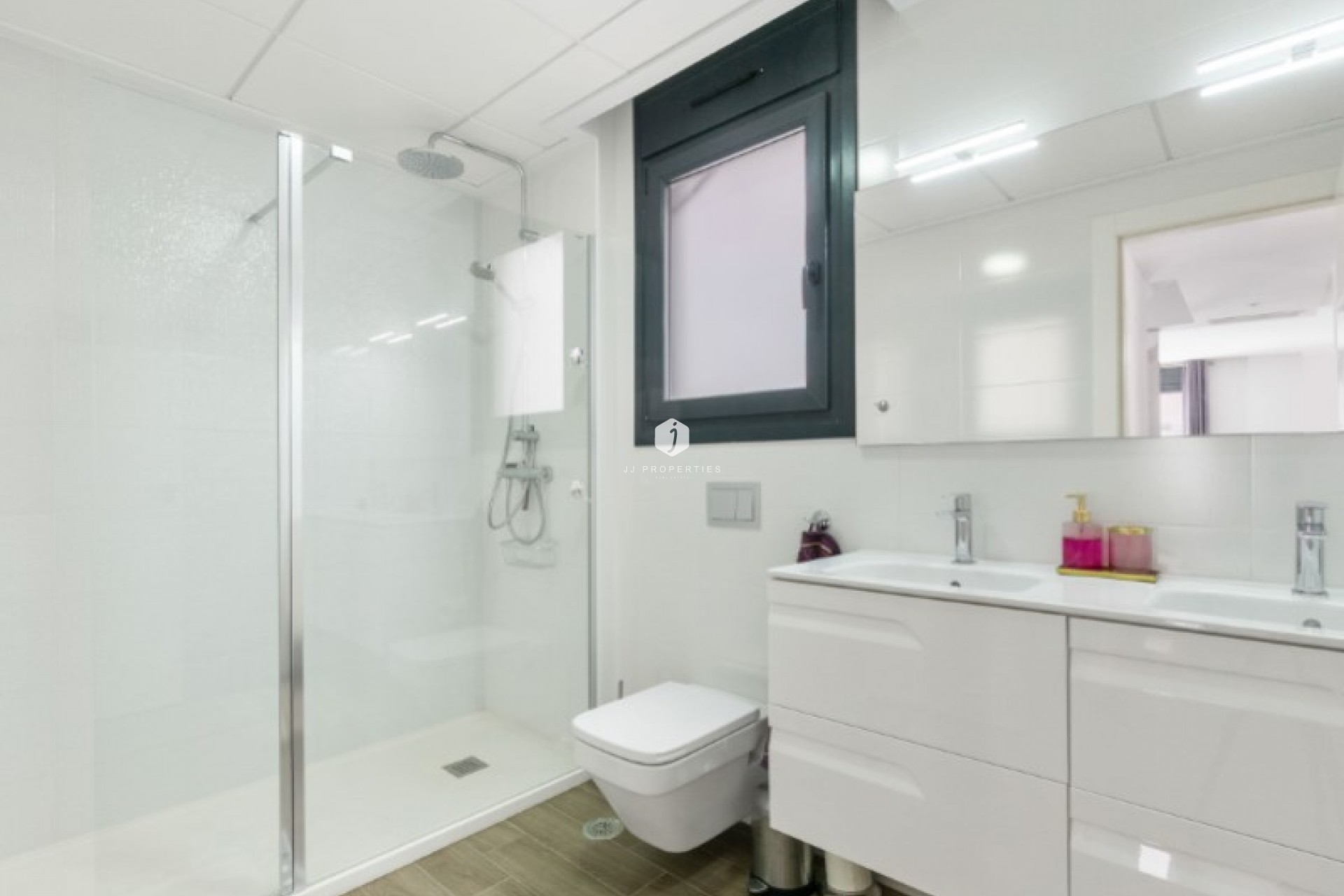 Tweedehands - Villa -
Torrevieja - Costa Blanca