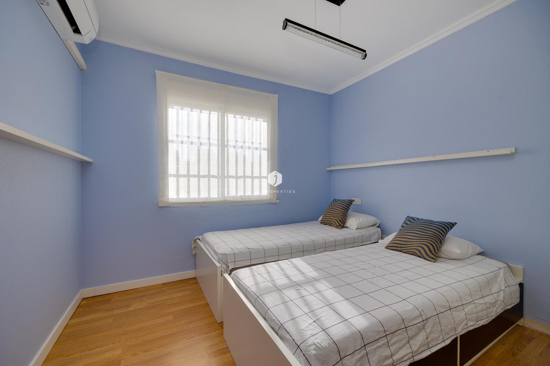 Tweedehands - Villa -
Torrevieja - Costa Blanca