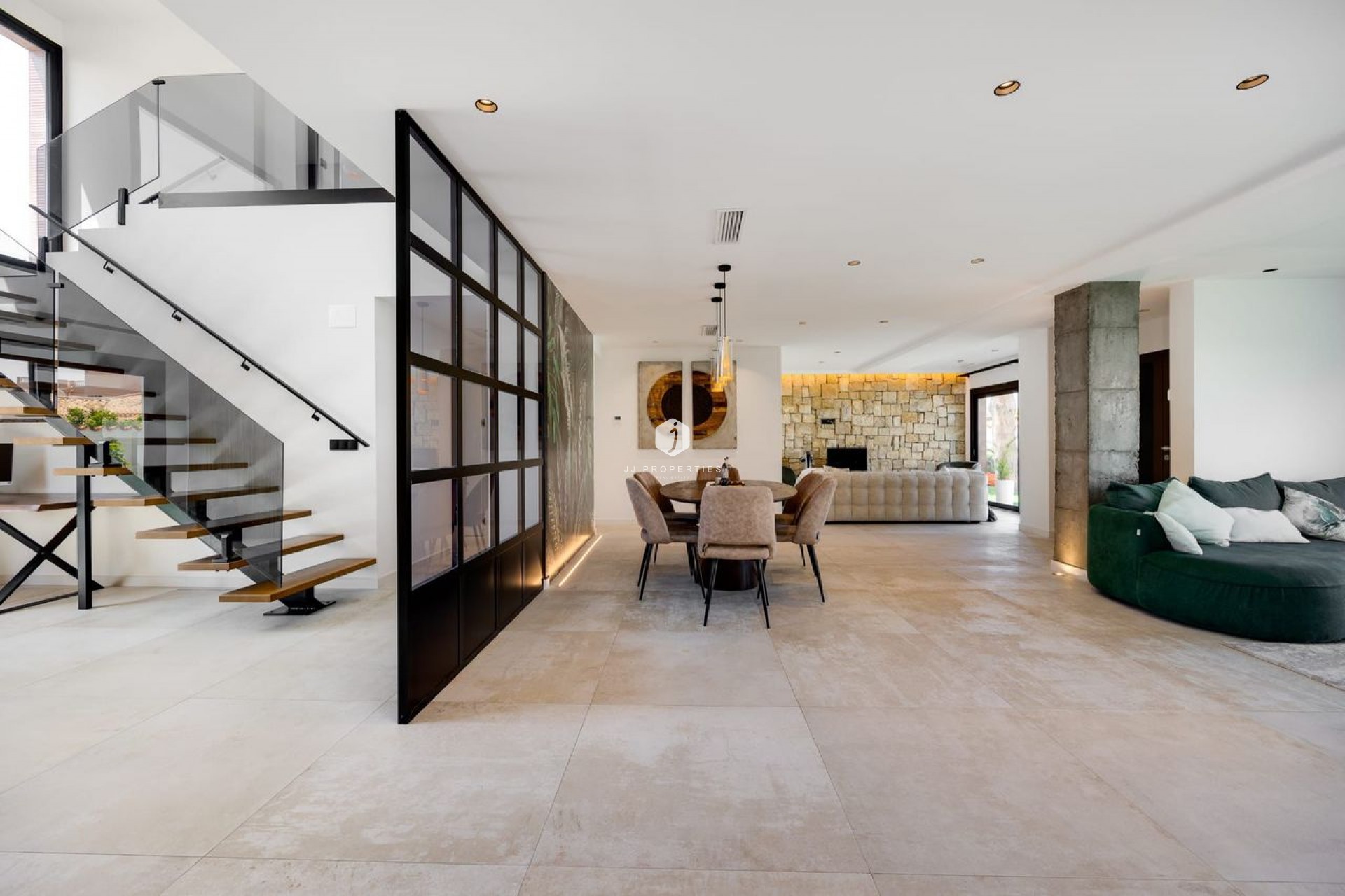 Tweedehands - Villa -
Torrevieja - Costa Blanca