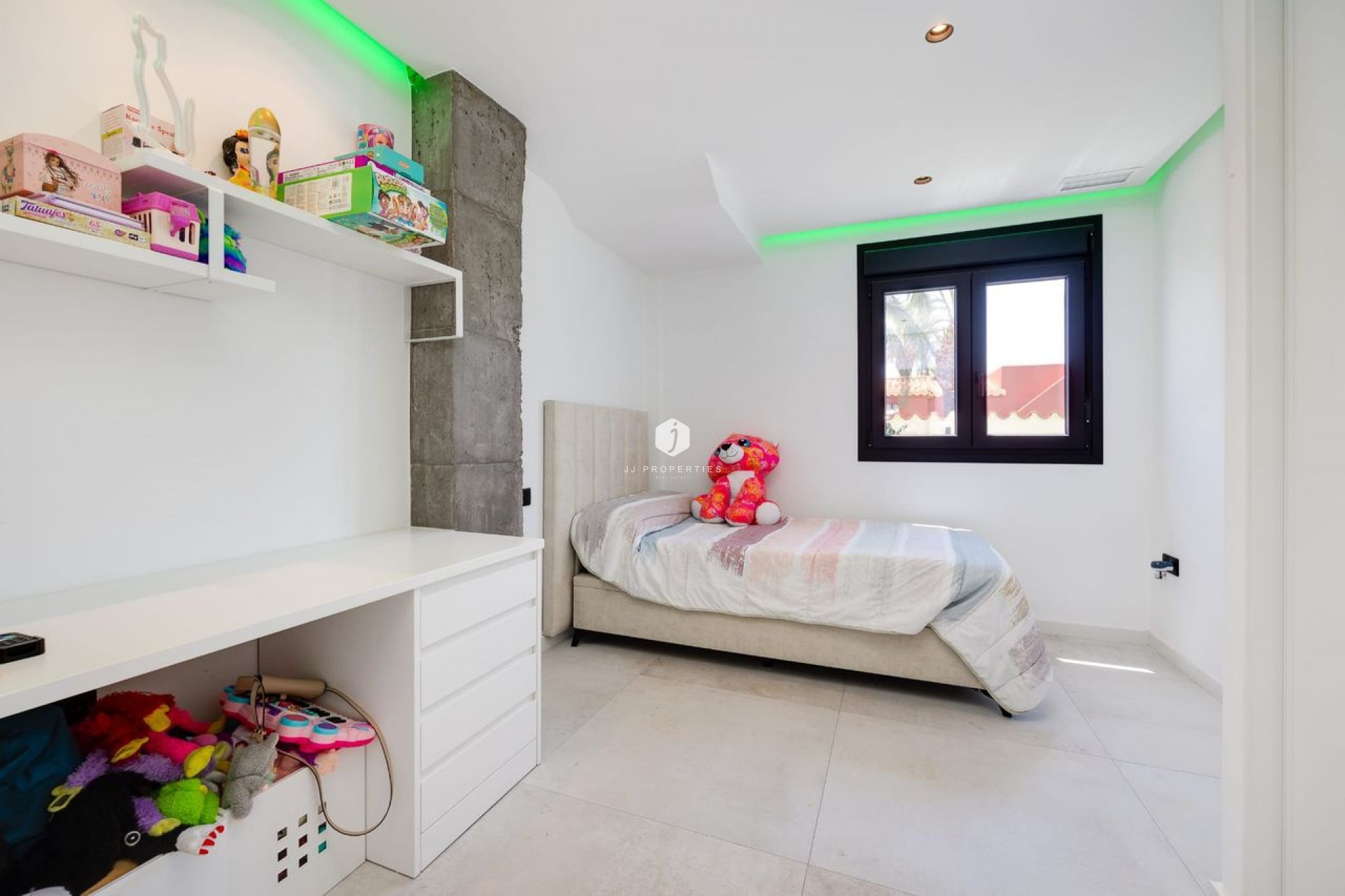 Tweedehands - Villa -
Torrevieja - Costa Blanca