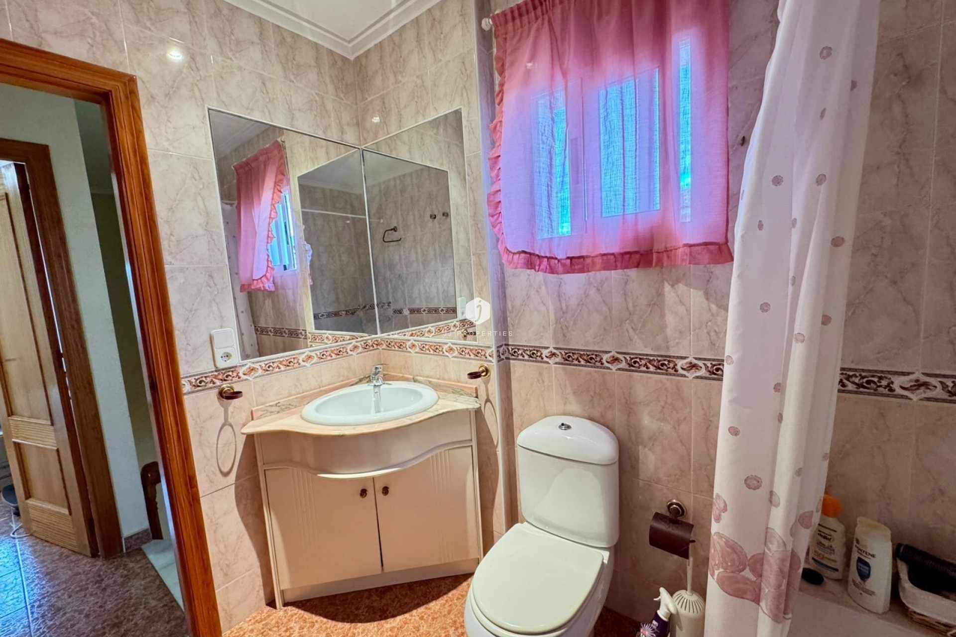 Tweedehands - Villa -
Torrevieja - Costa Blanca