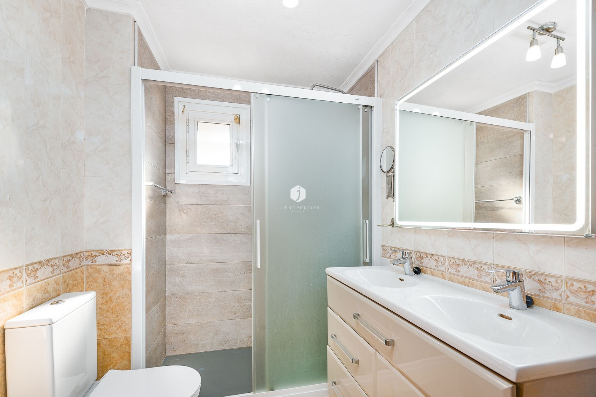 Tweedehands - Villa -
Torrevieja - Costa Blanca