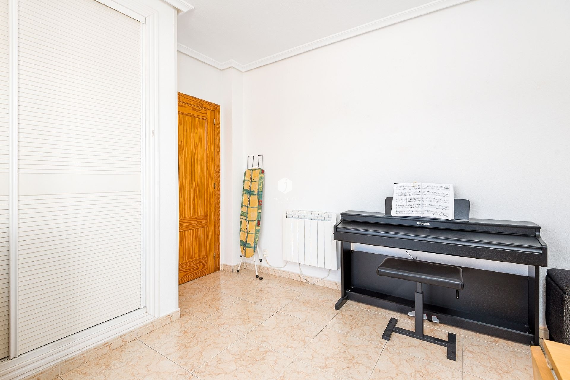 Tweedehands - Villa -
Torrevieja - Costa Blanca