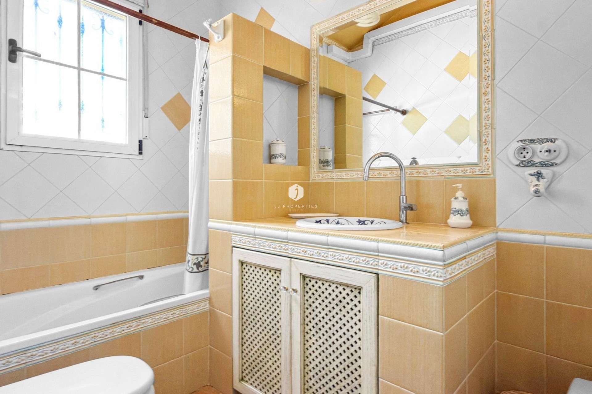 Tweedehands - Villa -
Torrevieja - Costa Blanca