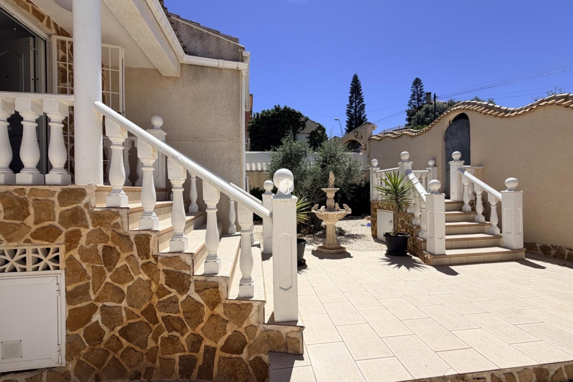 Tweedehands - Villa -
Torrevieja - Costa Blanca
