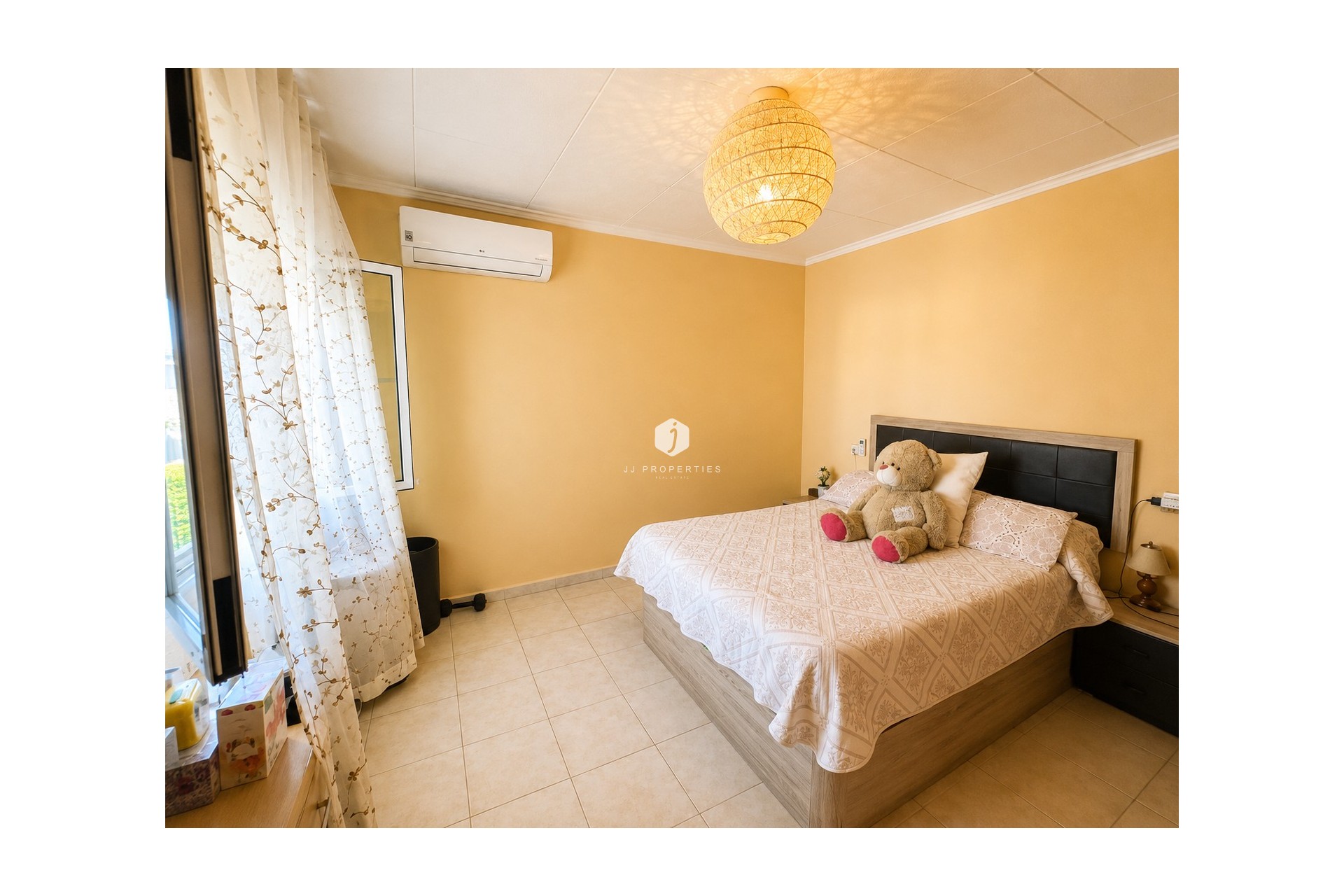 Tweedehands - Villa -
Torrevieja - Costa Blanca