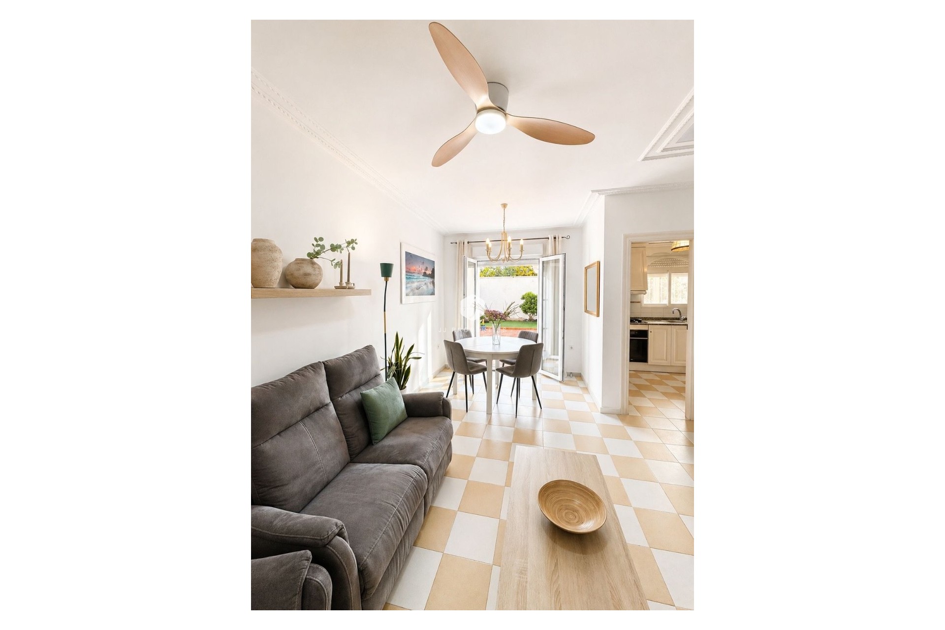 Tweedehands - Villa -
Torrevieja - Costa Blanca