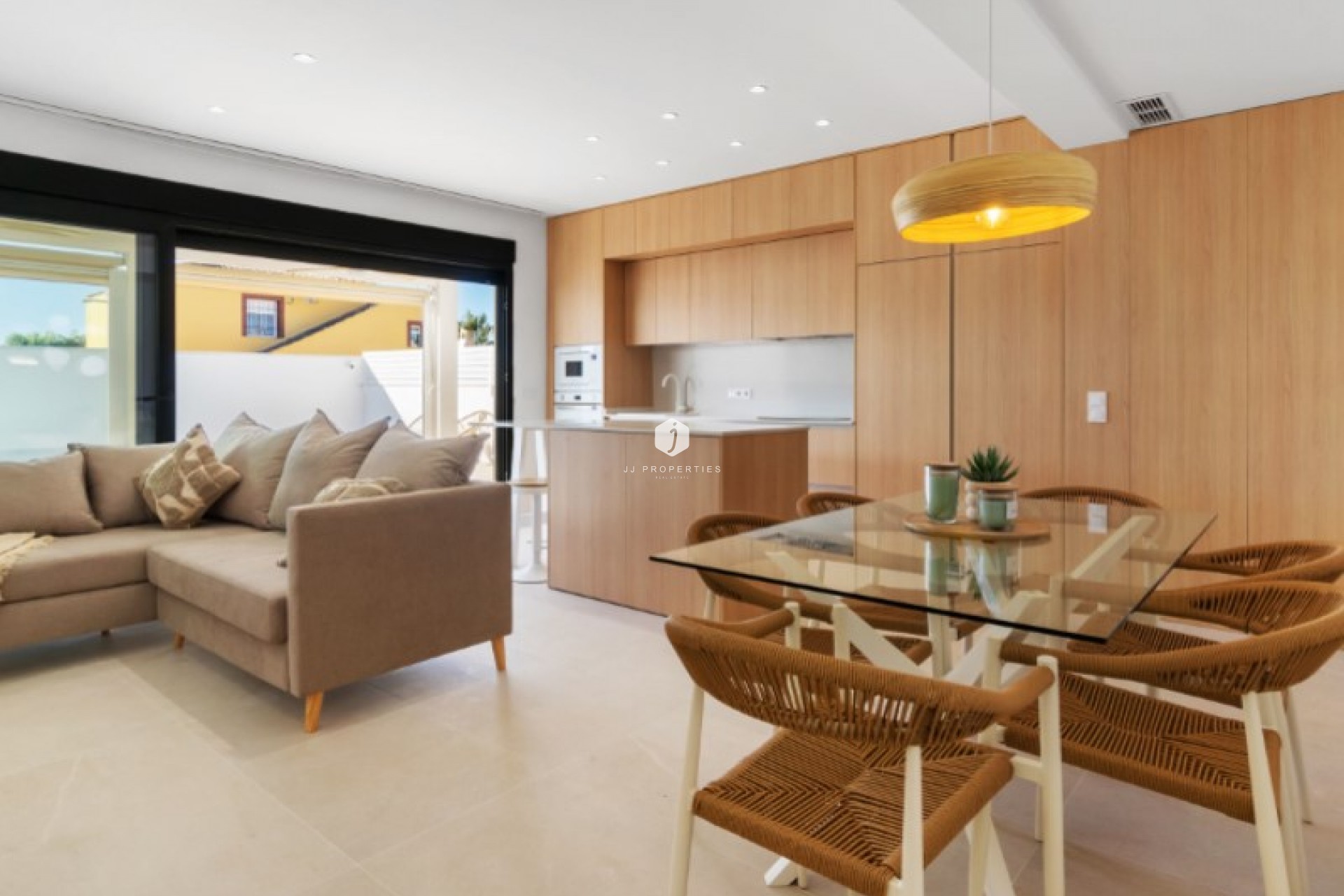 Tweedehands - Villa -
Torrevieja - Costa Blanca