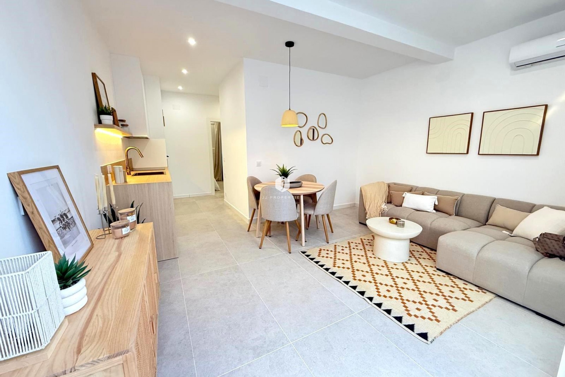 Tweedehands - Villa -
Torrevieja - El chaparral