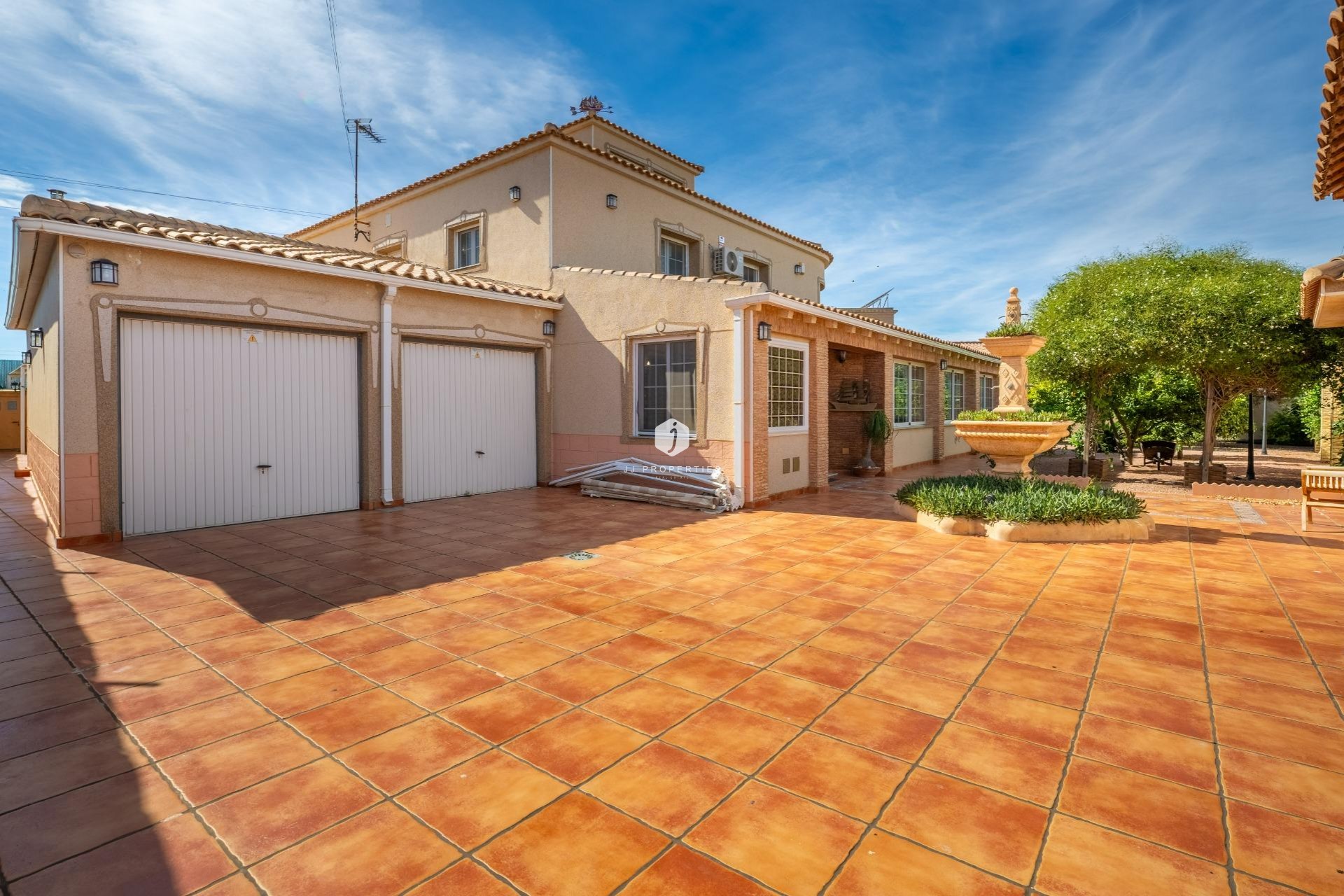 Tweedehands - Villa -
Torrevieja - El chaparral