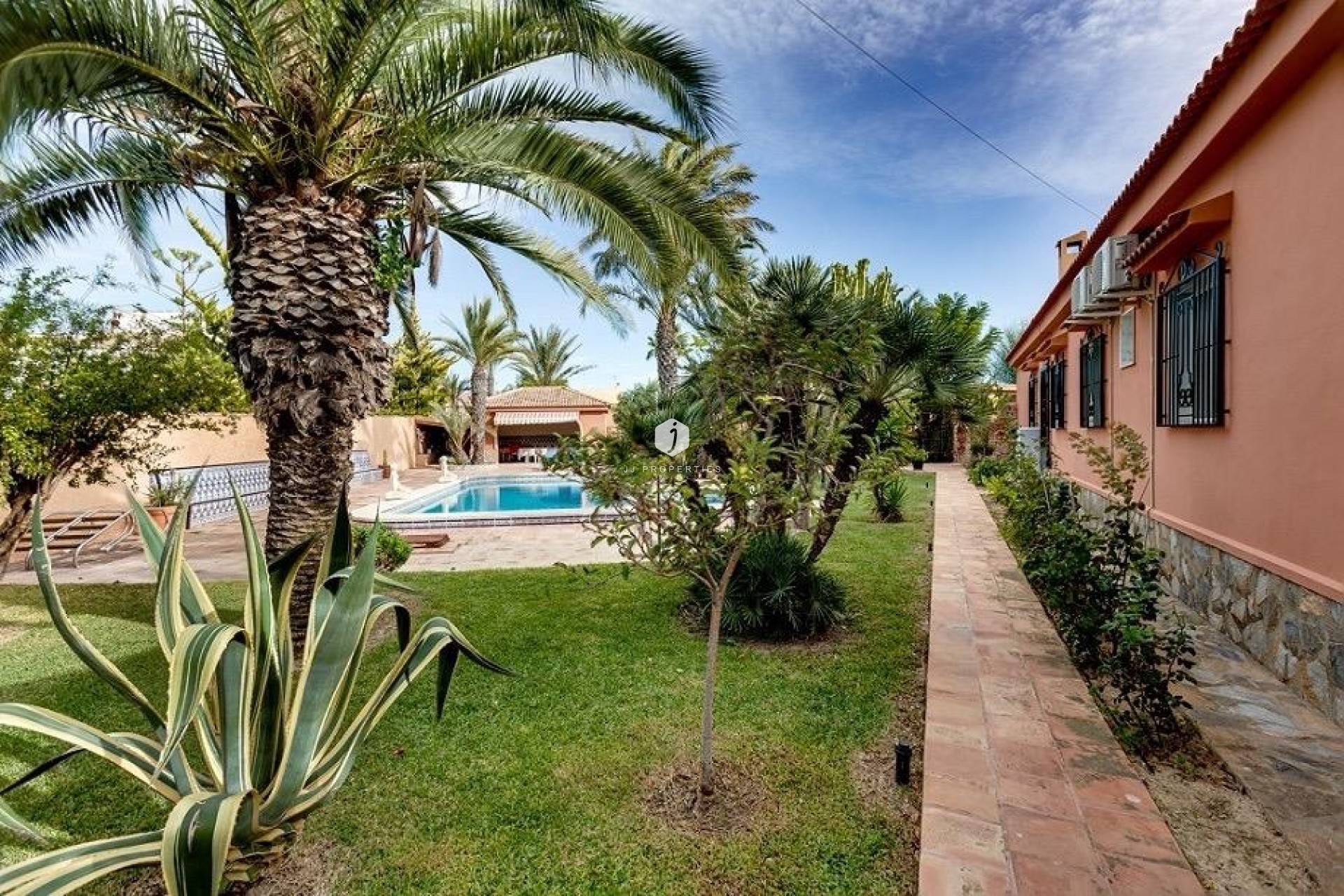 Tweedehands - Villa -
Torrevieja - El chaparral