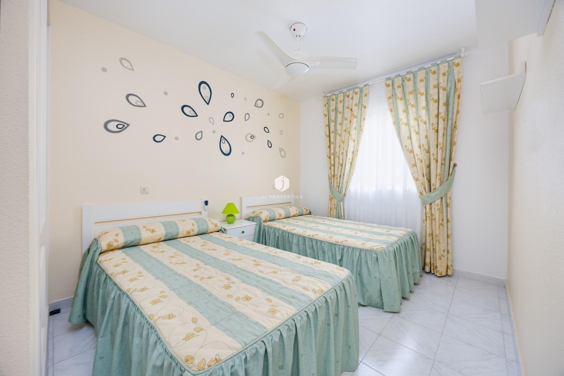 Tweedehands - Villa -
Torrevieja - El Limonar