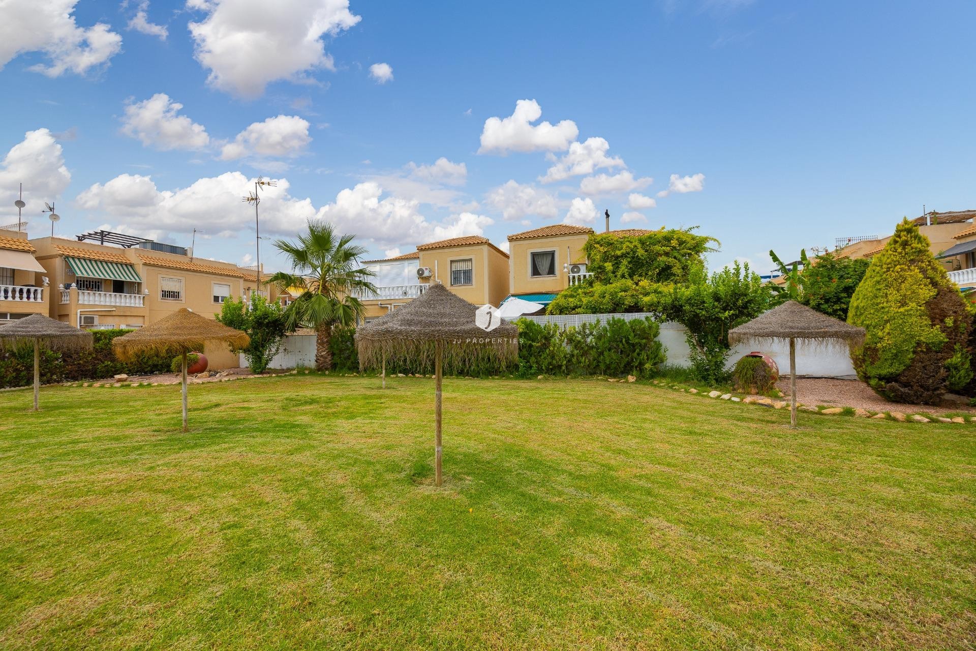 Tweedehands - Villa -
Torrevieja - El Limonar