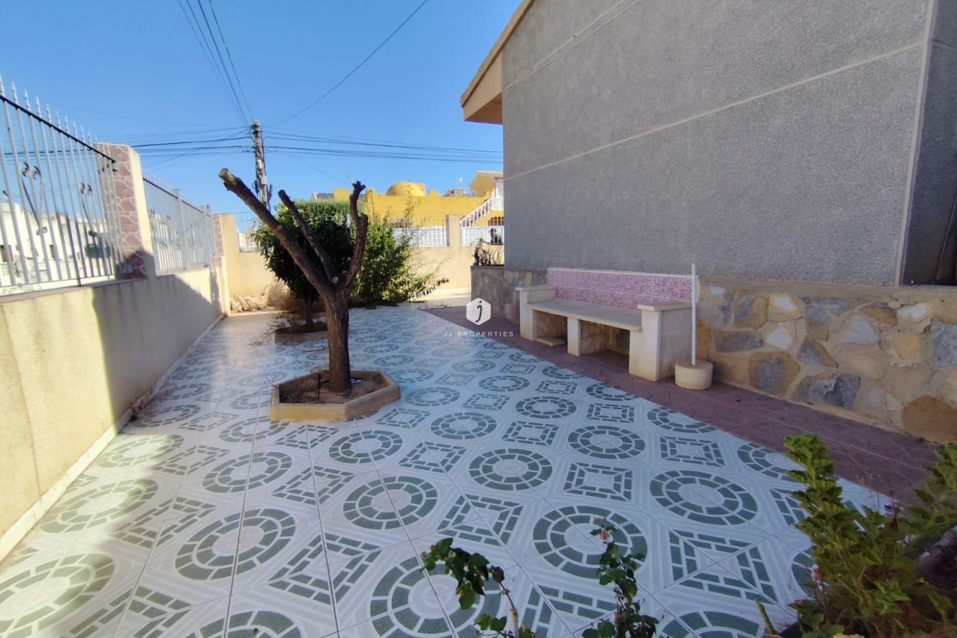 Tweedehands - Villa -
Torrevieja - Estacion de autobuses