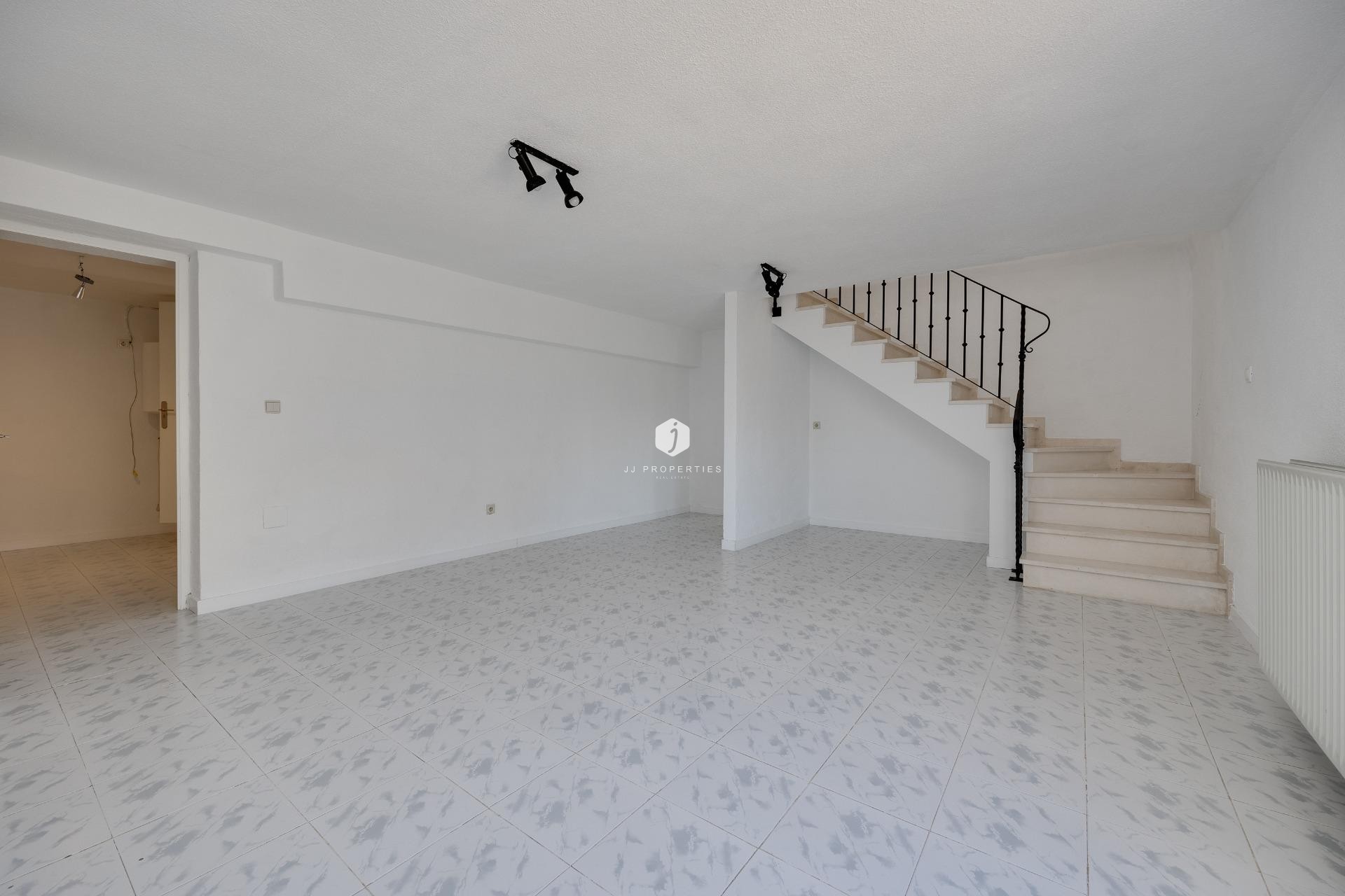 Tweedehands - Villa -
Torrevieja - La Siesta - El Salado - Torreta