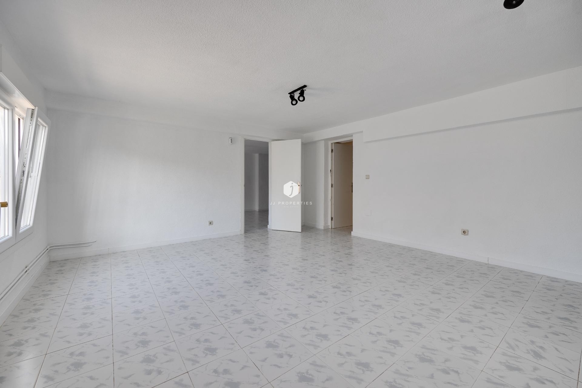 Tweedehands - Villa -
Torrevieja - La Siesta - El Salado - Torreta