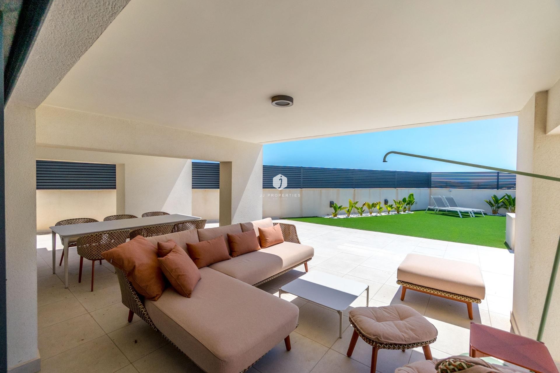 Tweedehands - Villa -
Torrevieja - La veleta